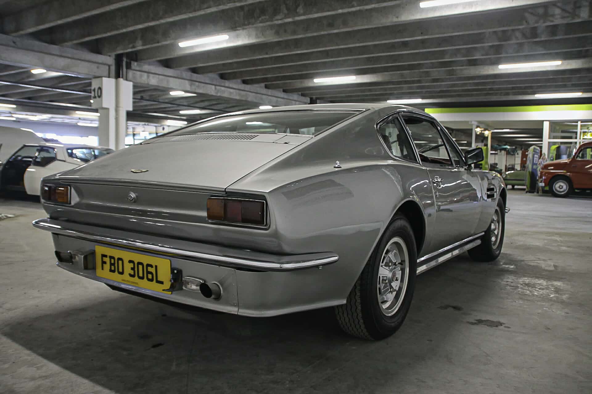 Aston Martin V8 Series 2