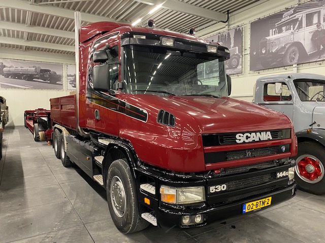 Scania T144