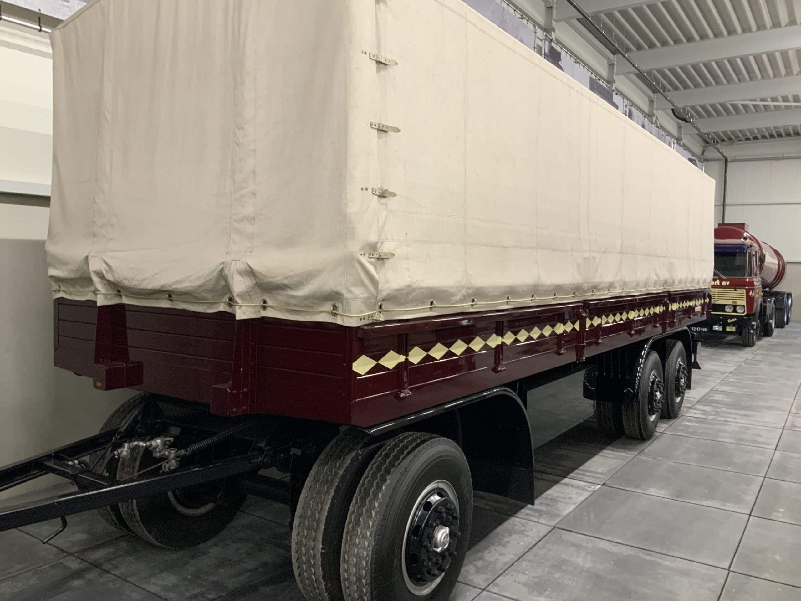 Kassbohrer aanhangwagen