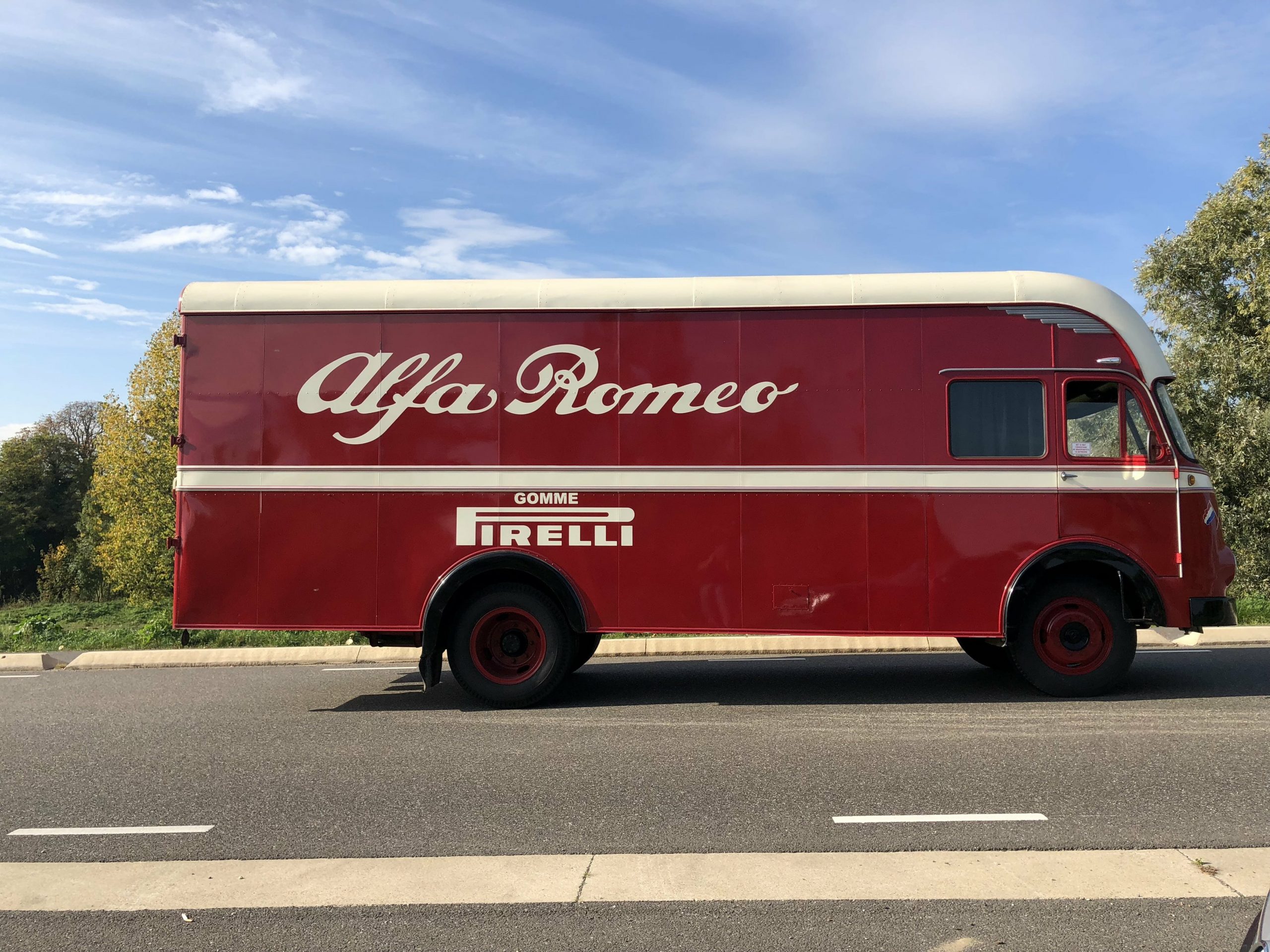 Mercedes Benz bus