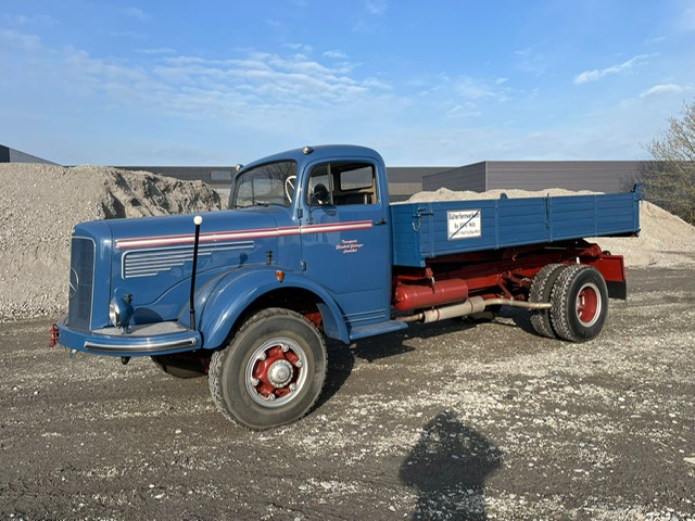 Mercedes Benz LAK 329