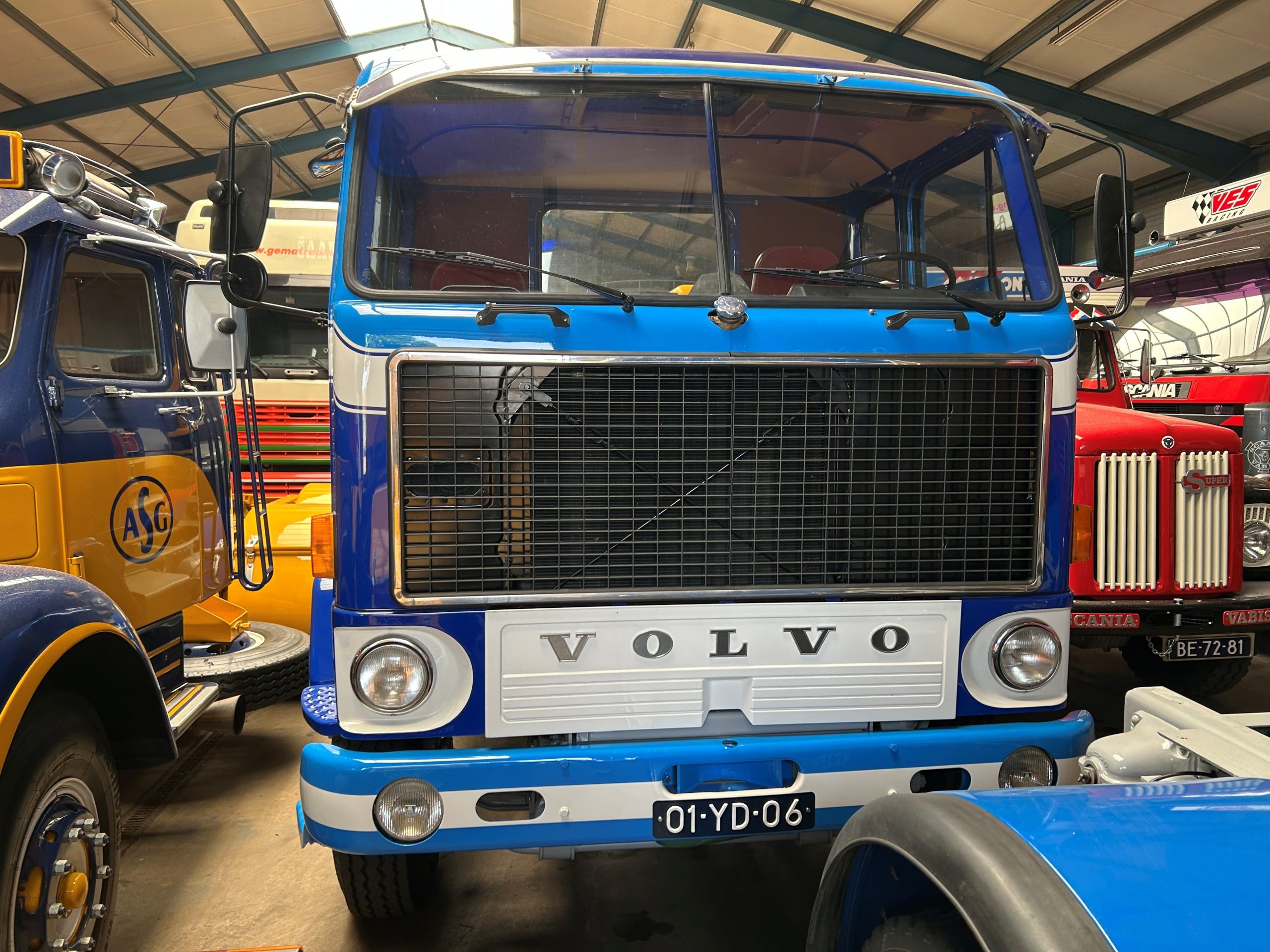 Volvo F89 6x2