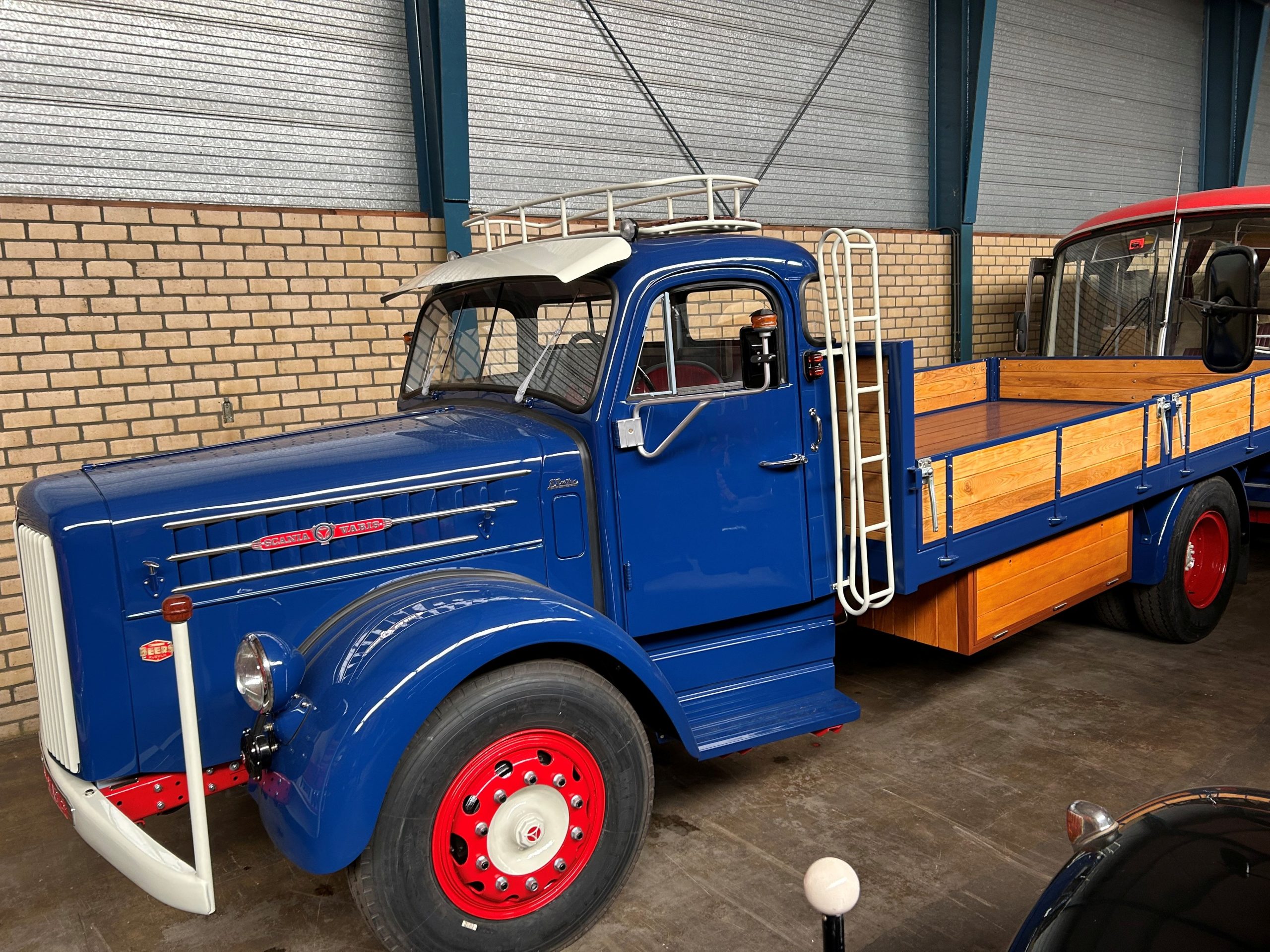 Scania Trucks. Die schoensten Scania【d2】 WSI C. de Nood Scania 6x2 164-L-58 02-3681 | TRUCKMO.com