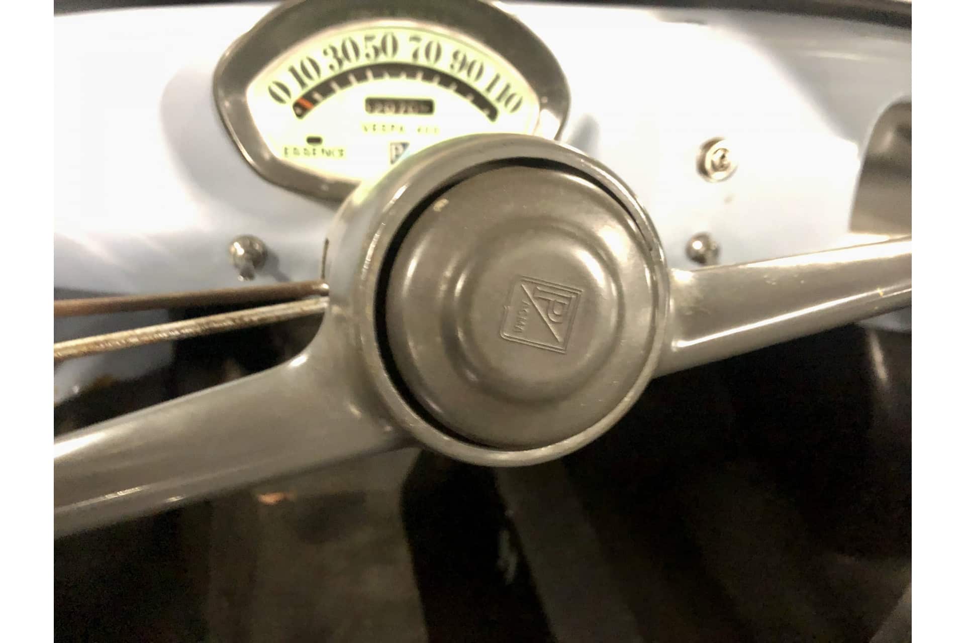 Vespa 400
