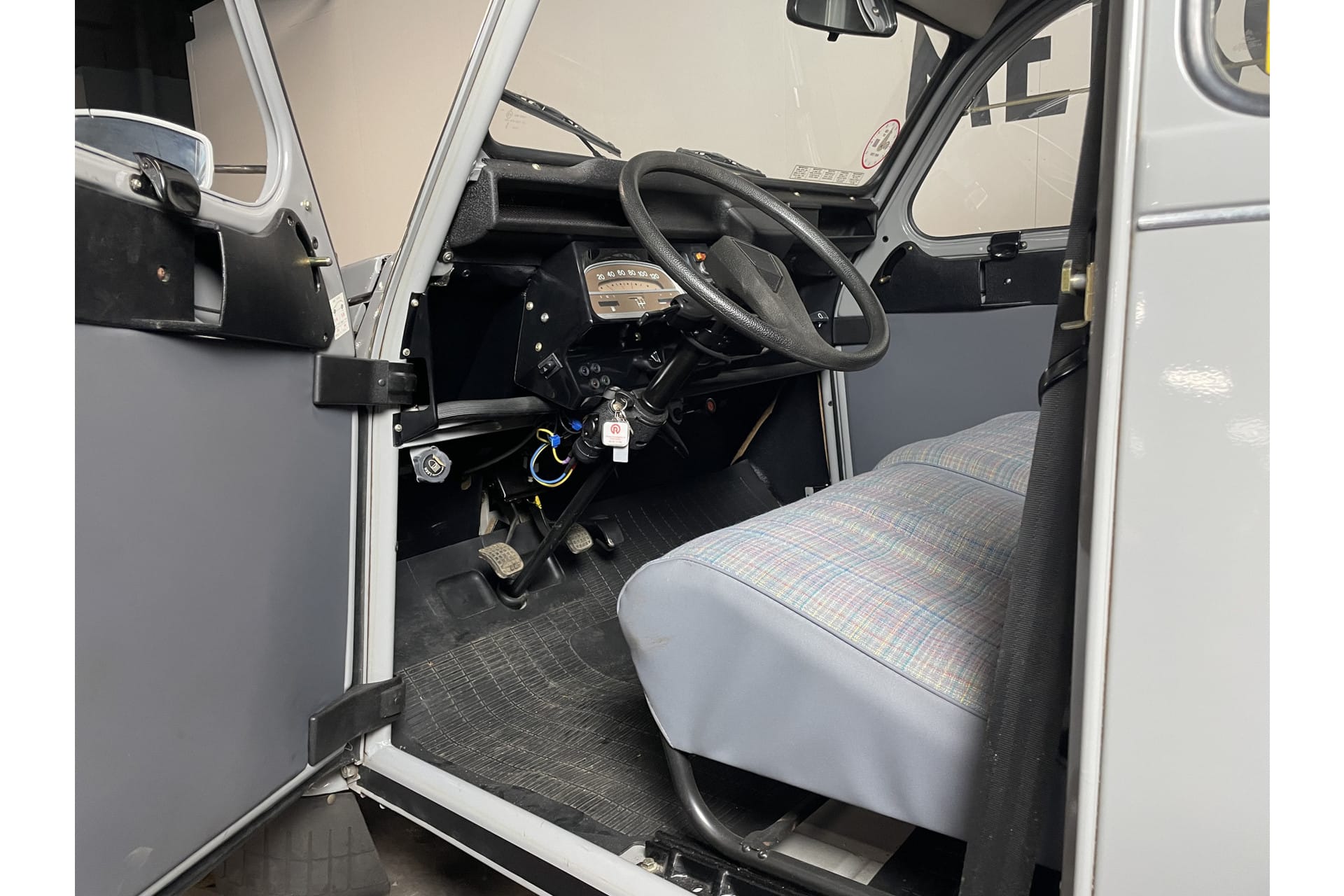 Citroën 2CV6