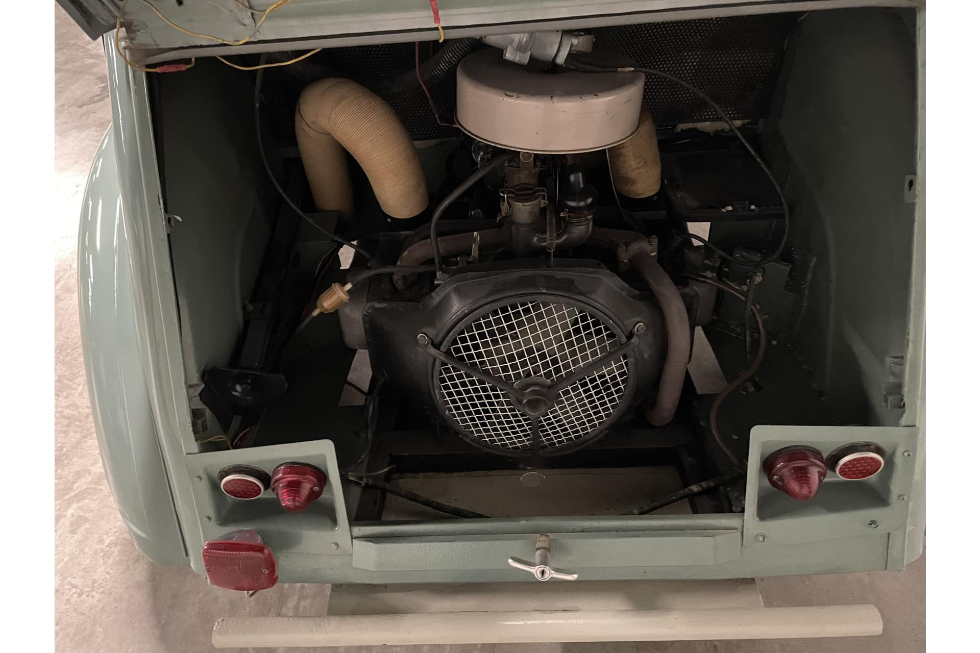 Citroën 2CV Sahara 4x4