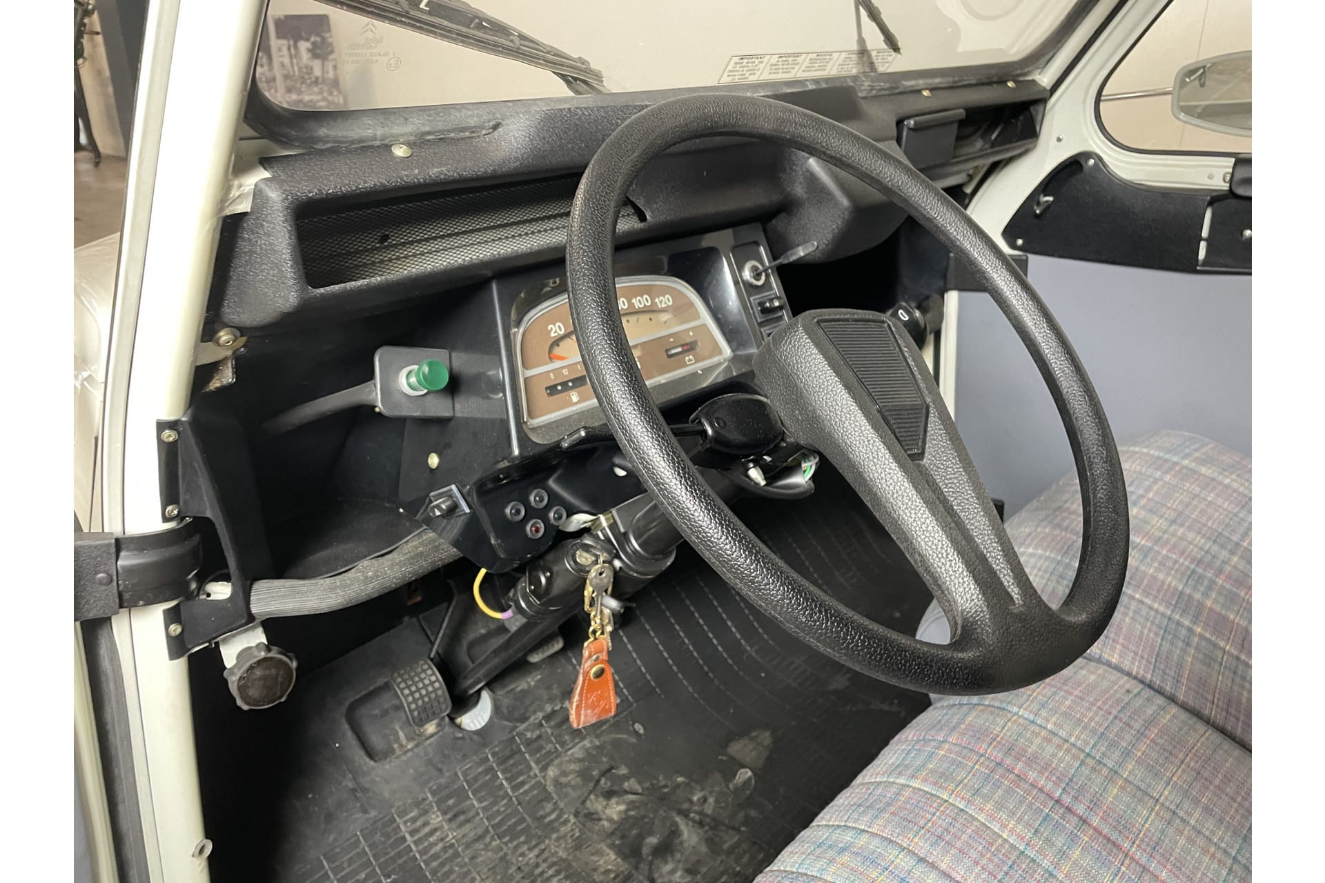 Citroën 2CV6