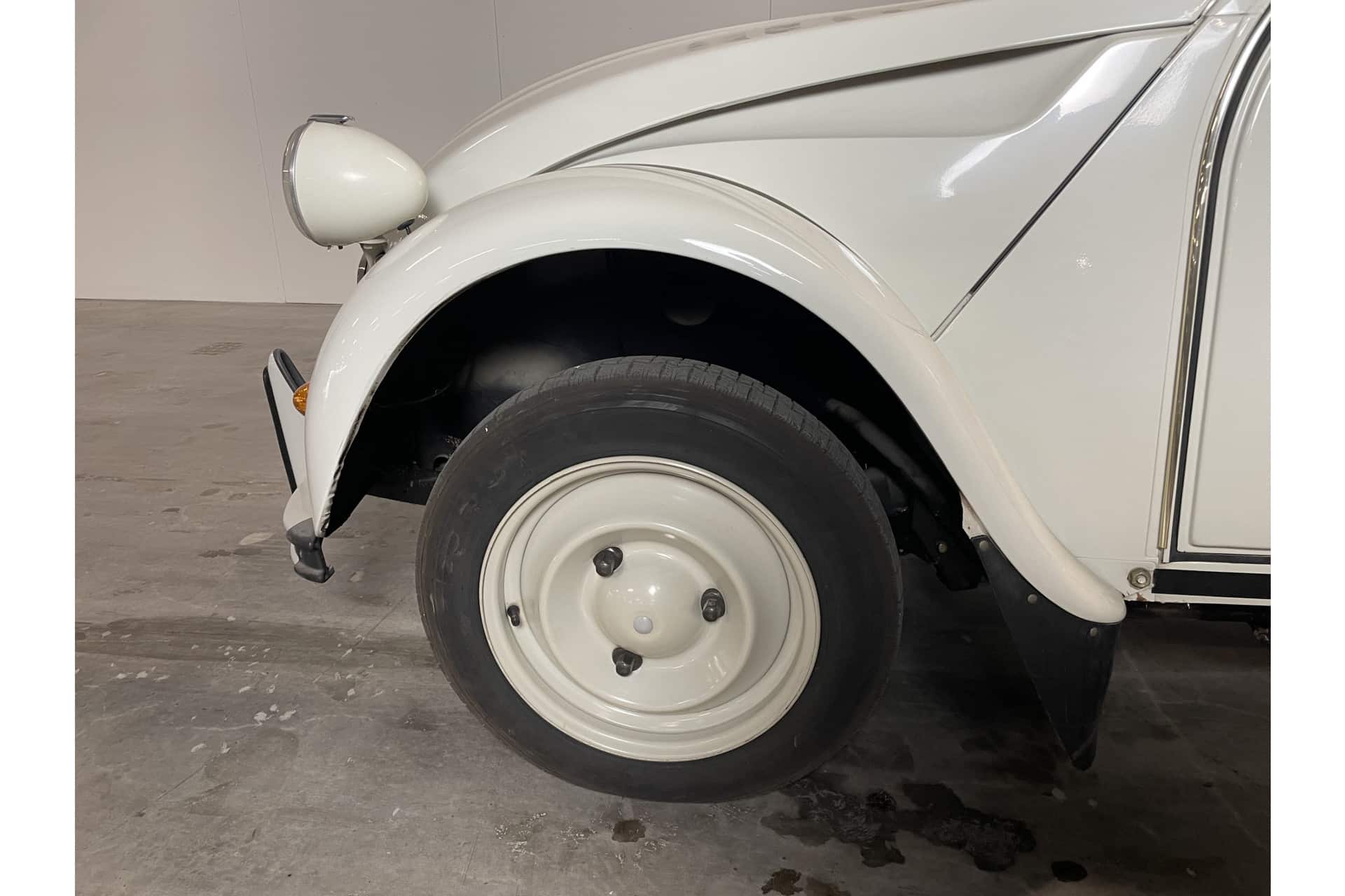 Citroën 2CV6