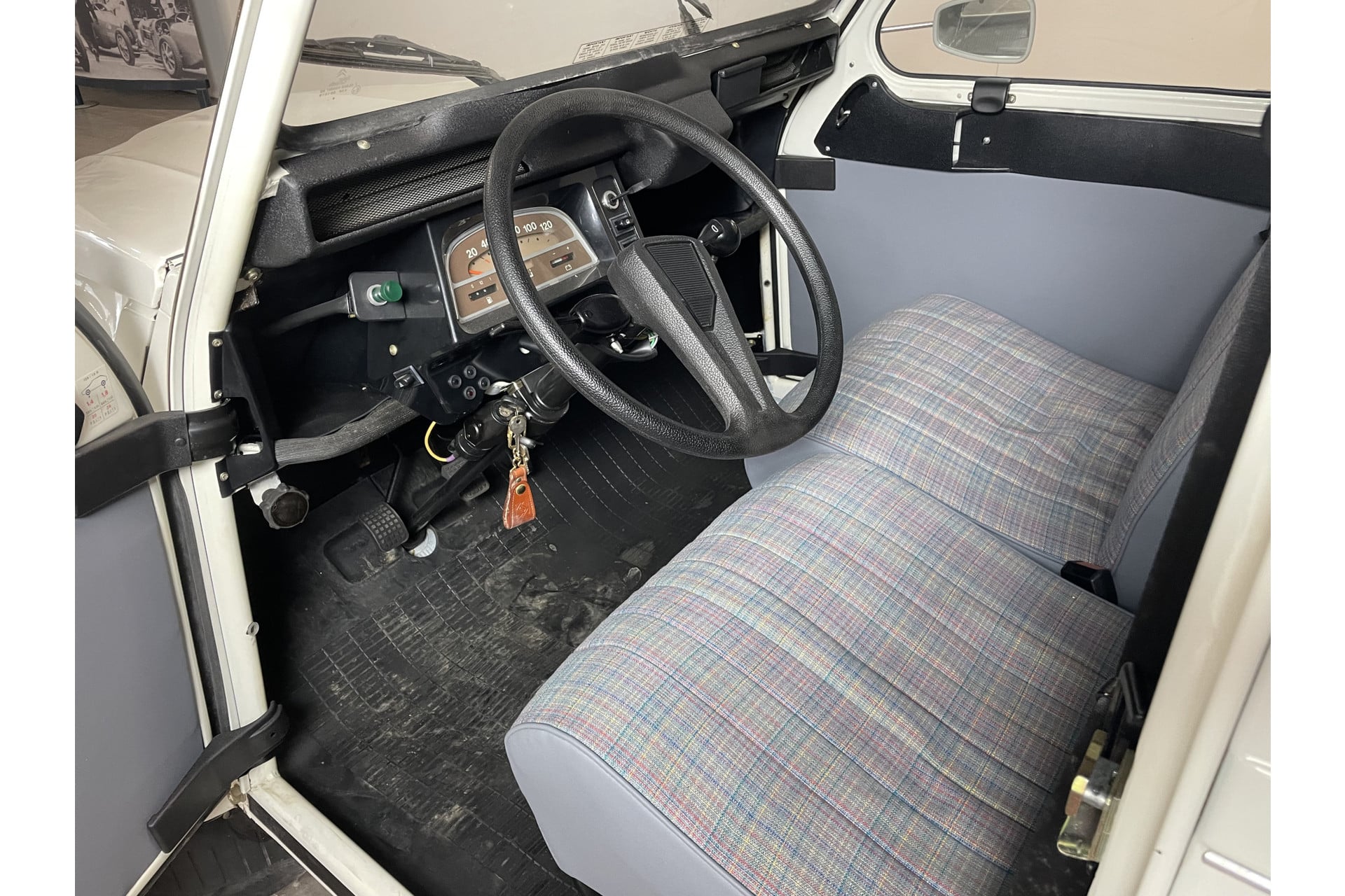 Citroën 2CV6