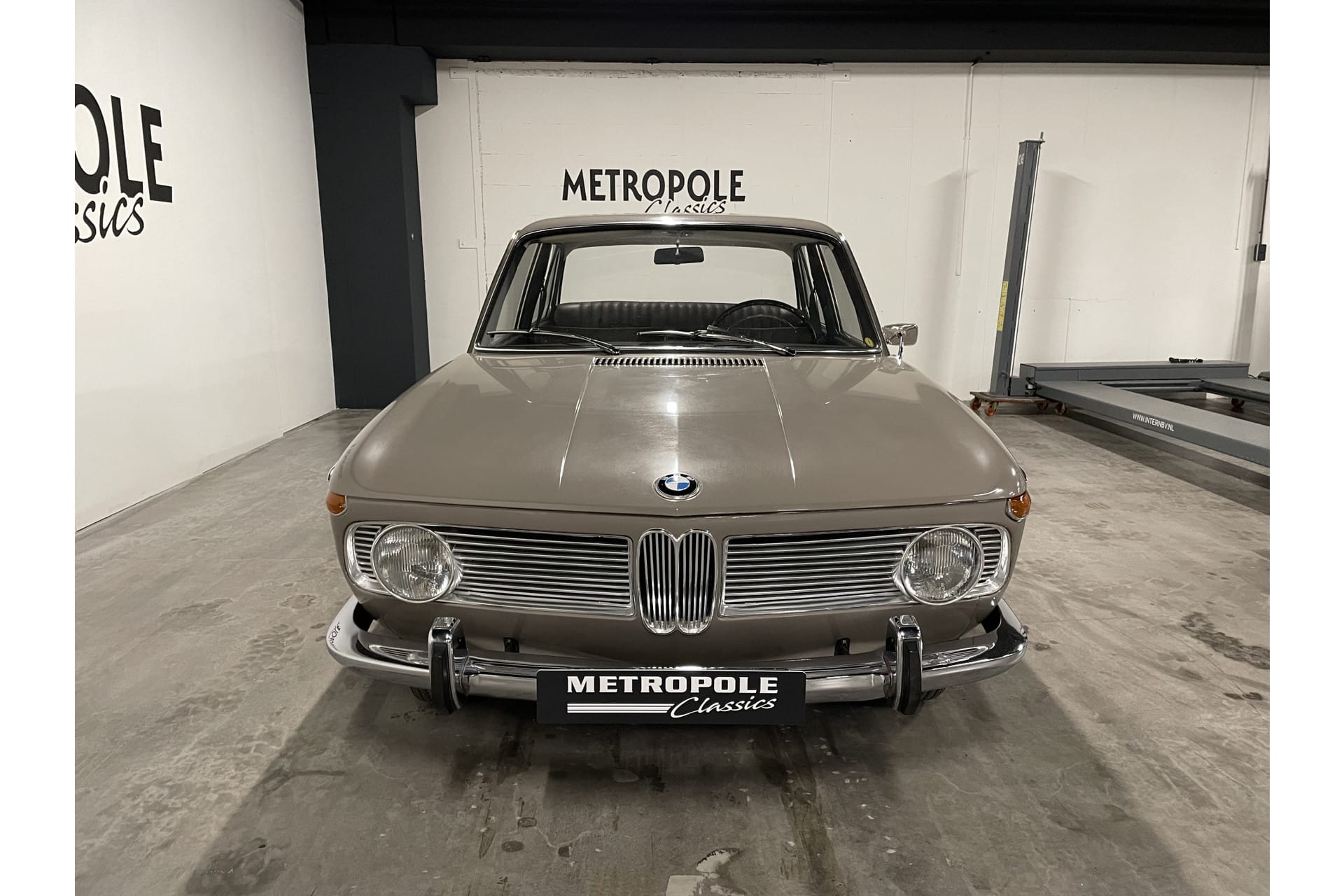 BMW 1800 Sedan