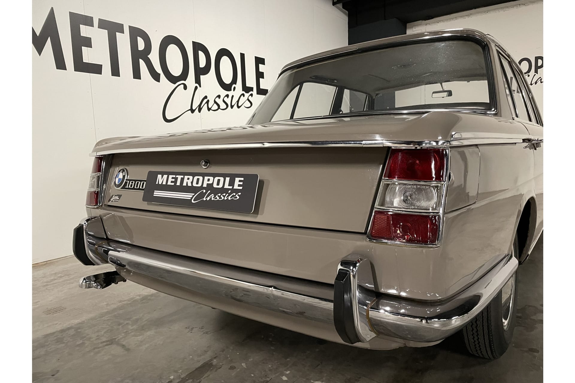 BMW 1800 Sedan