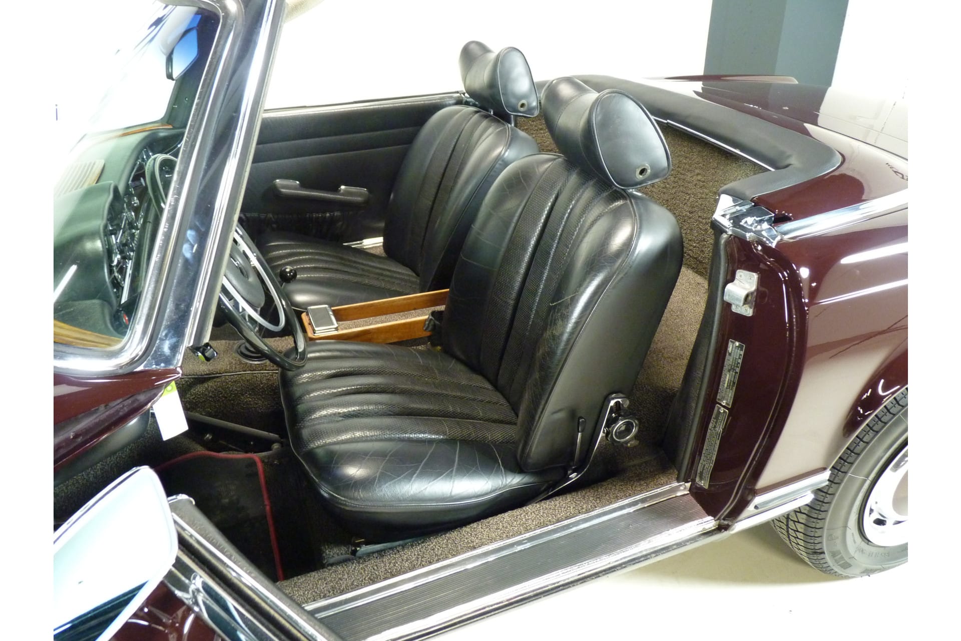 Mercedes Benz 280 SL