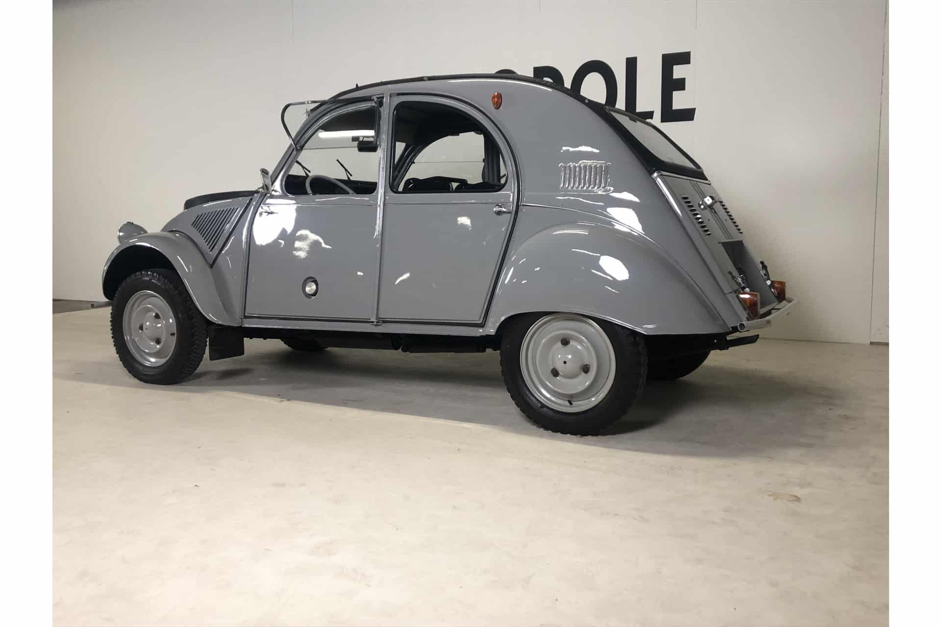 Citroën 2CV Sahara 4x4