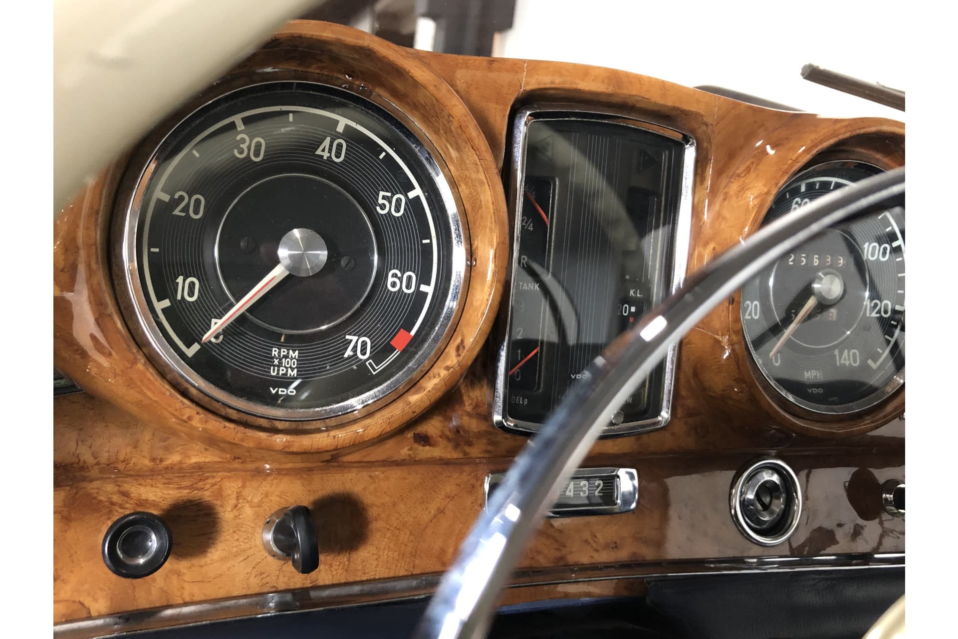 Mercedes Benz 300 SE Coupe