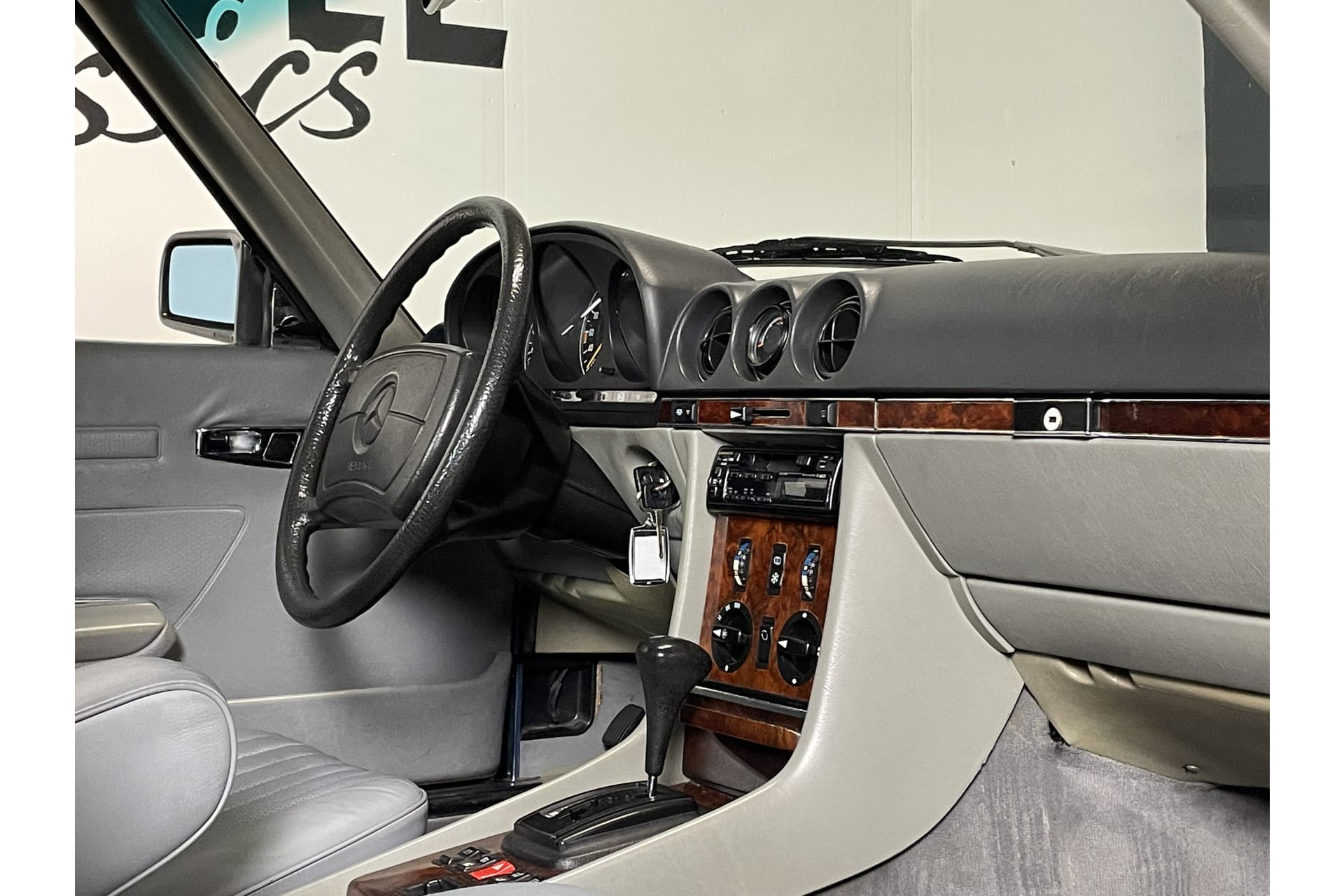 Mercedes-Benz 500 SL