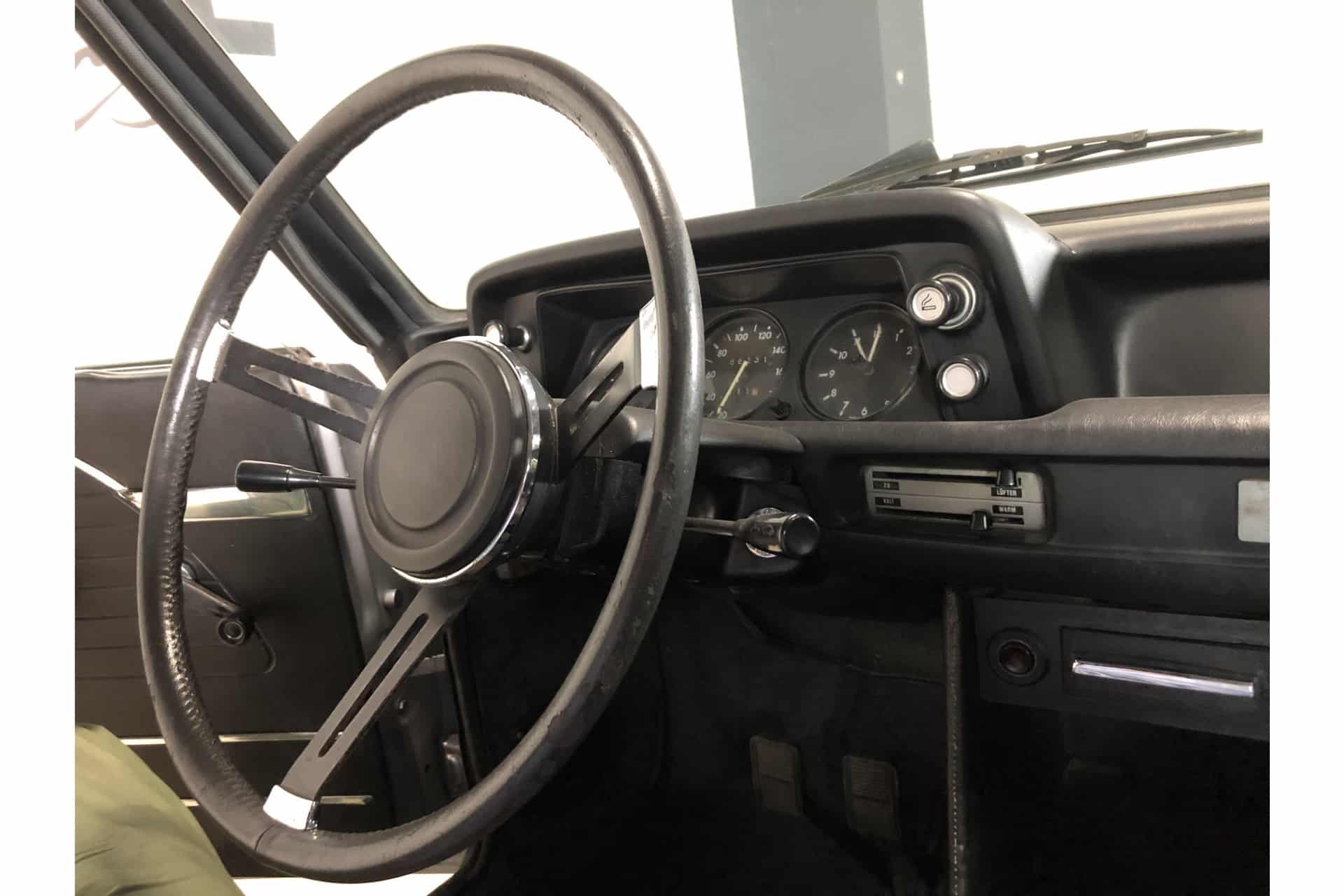 BMW 2002 Baur Cabriolet