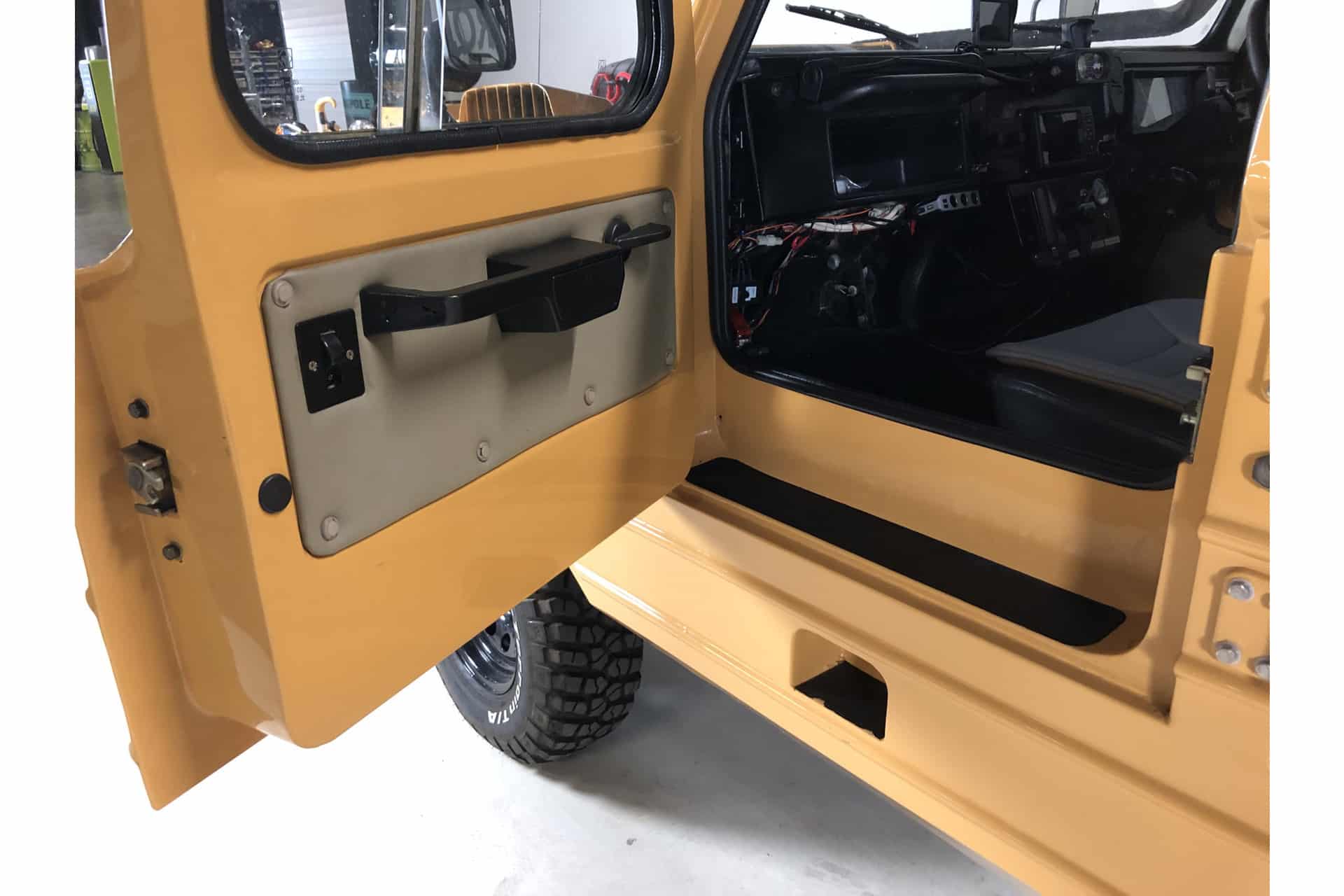 Beijing Automobile Works Ampi Jeep