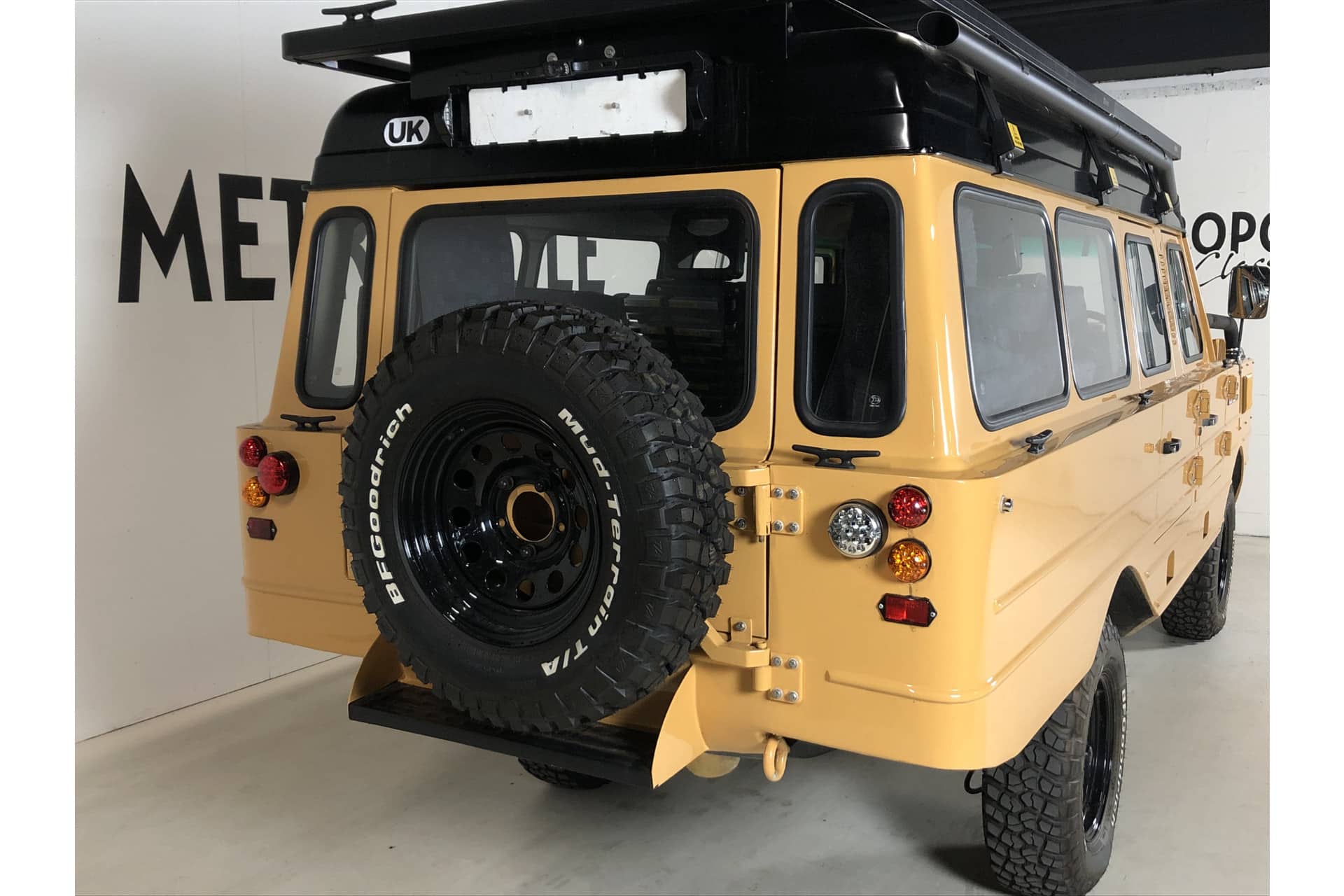 Beijing Automobile Works Ampi Jeep