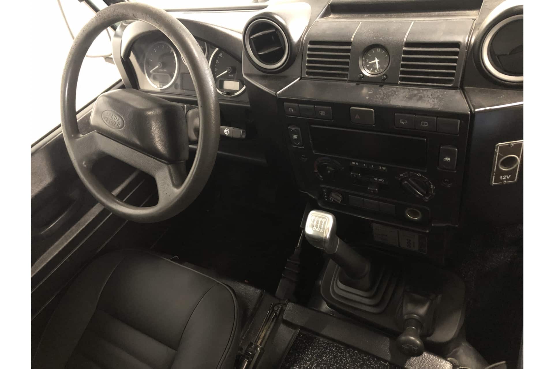 Land Rover Defender 110