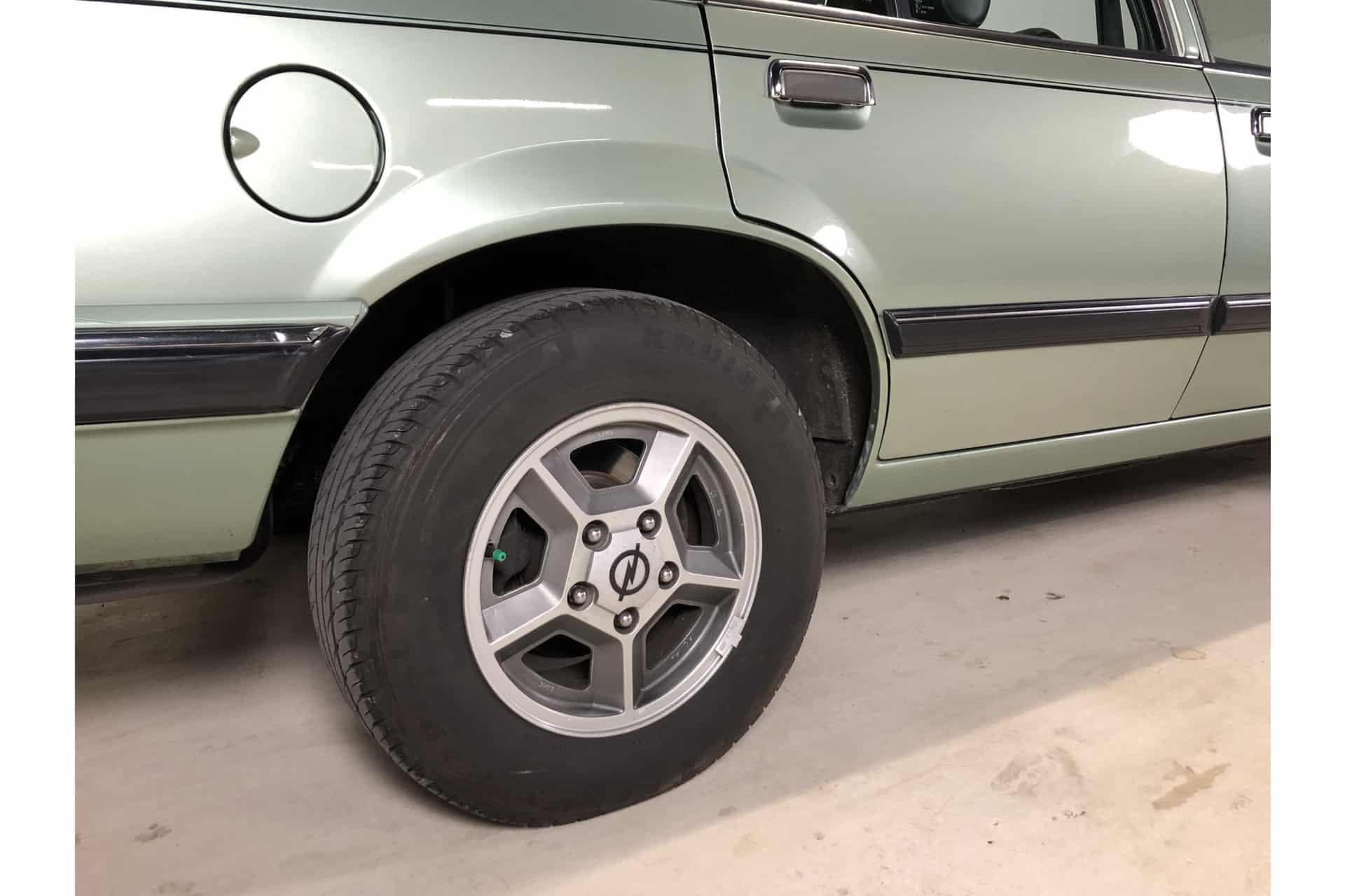Opel Senator 3.0