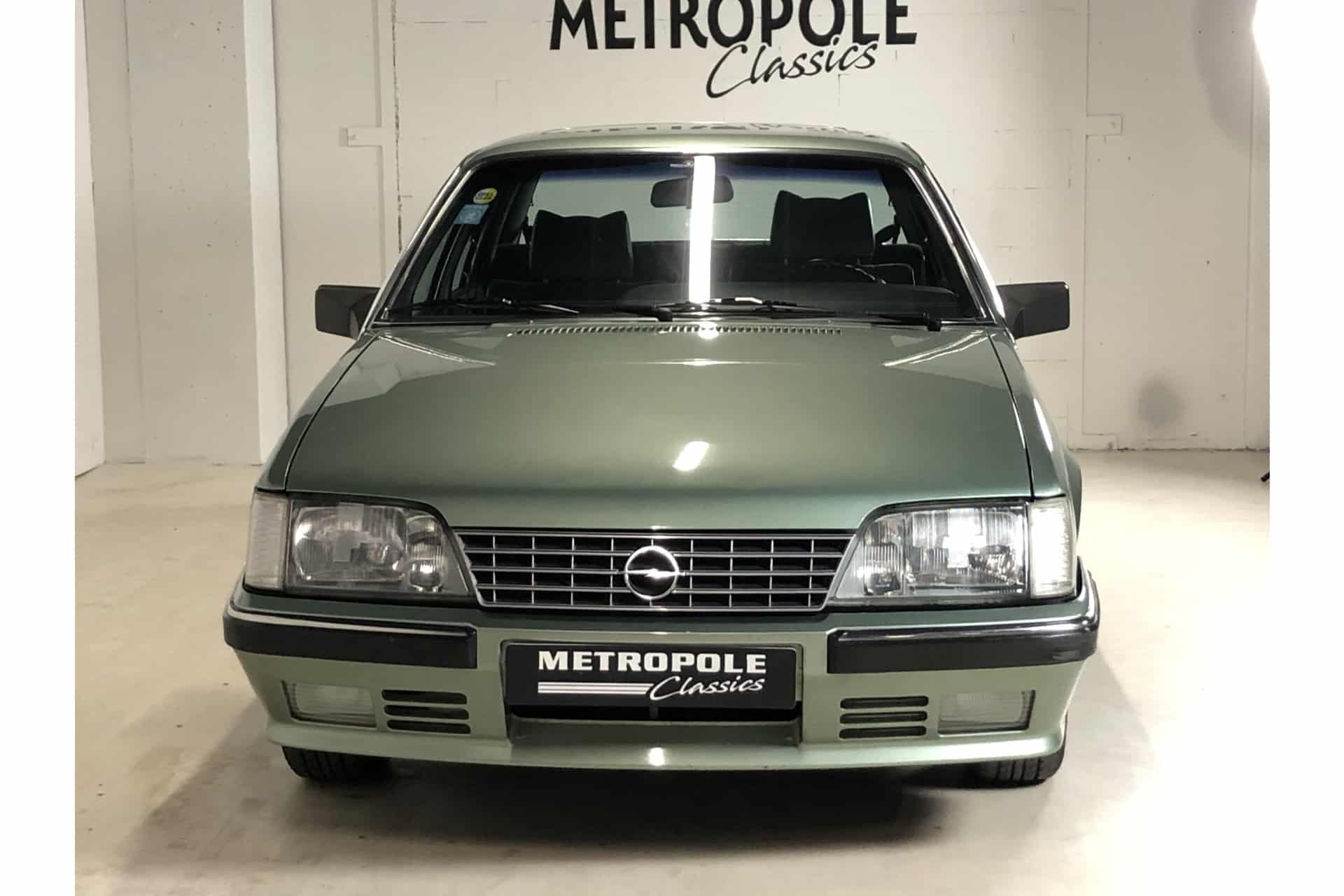 Opel Senator 3.0