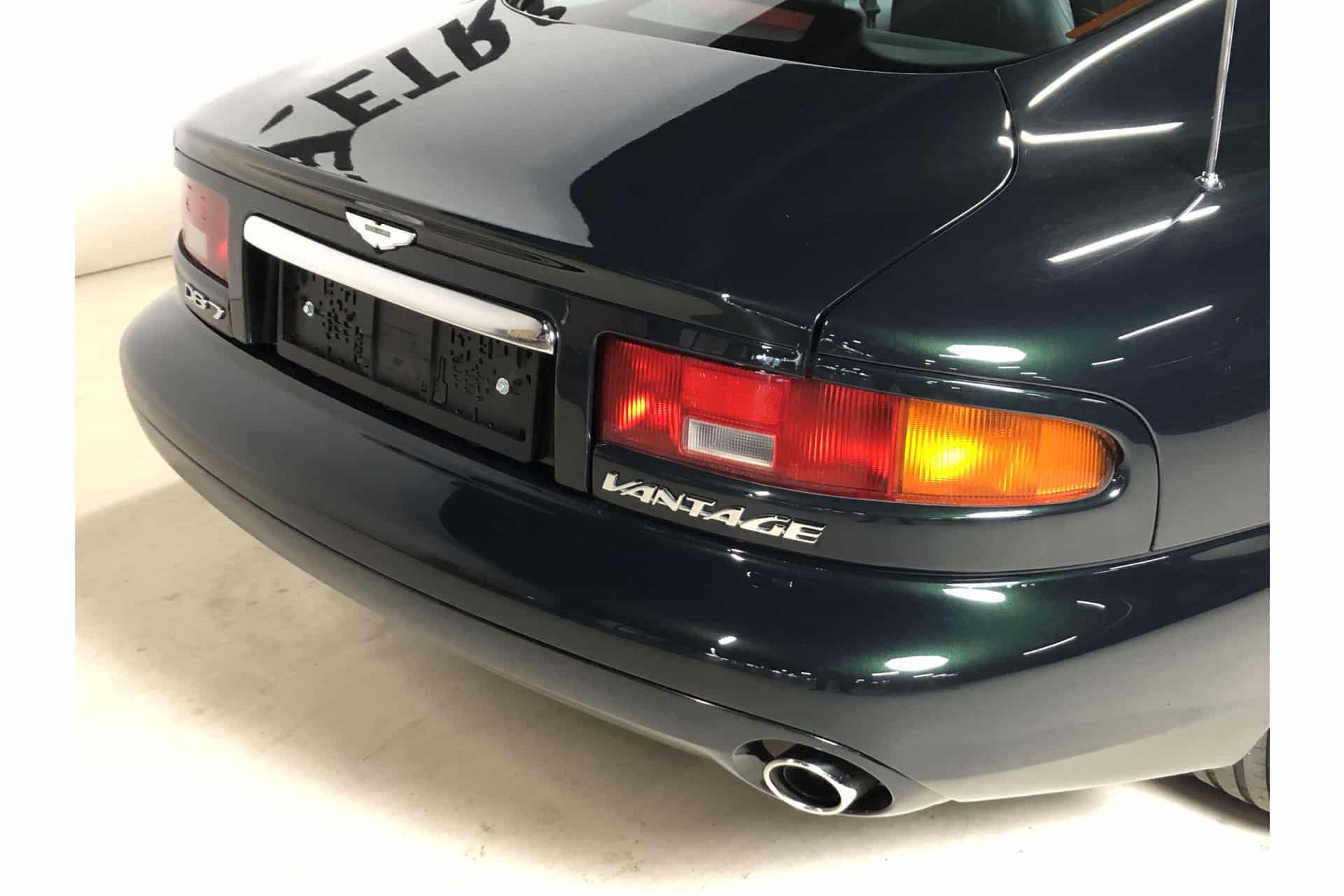 Aston Martin DB7 Vantage V12