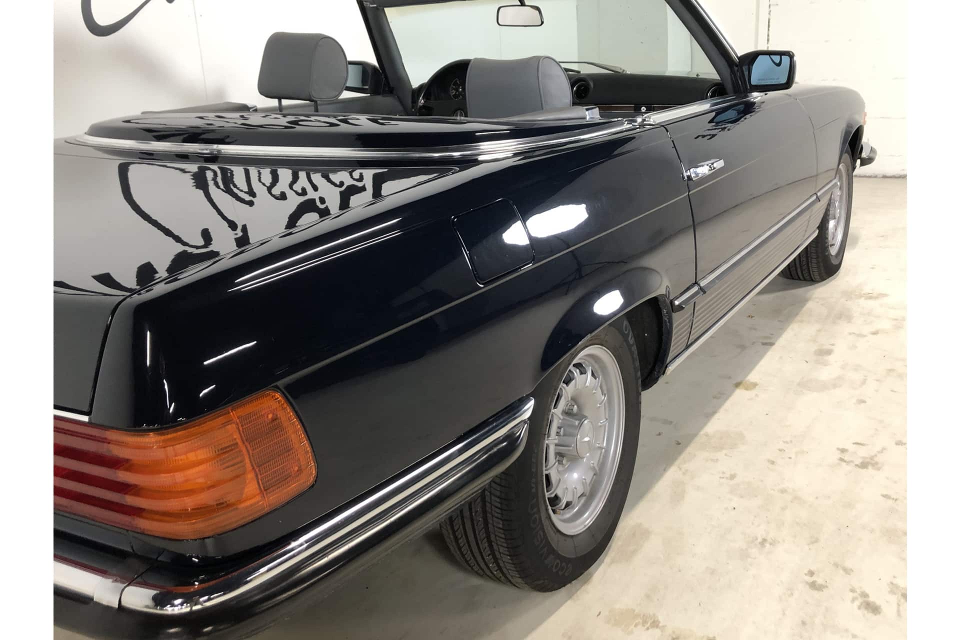 Mercedes-Benz 380 SL