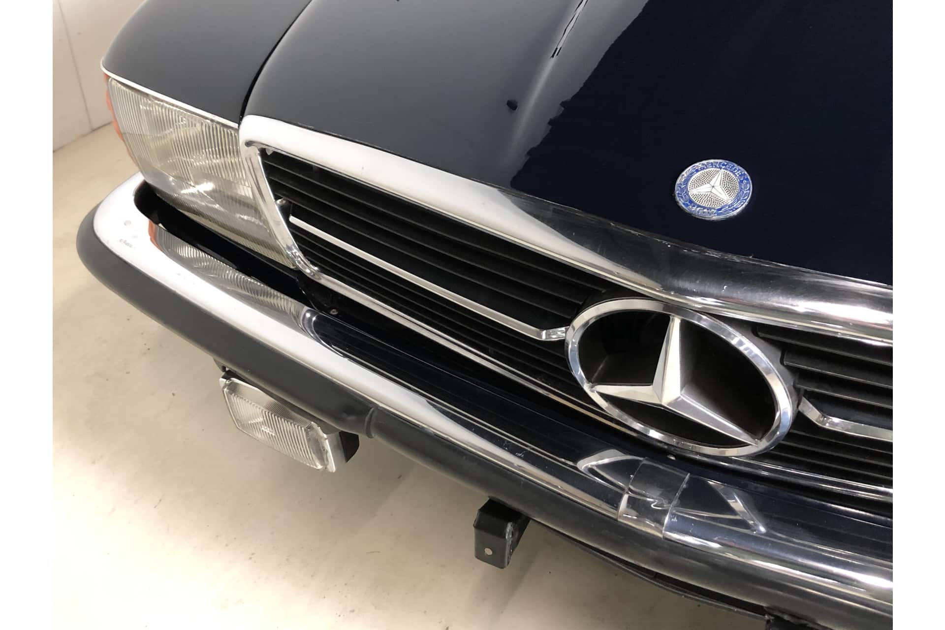 Mercedes-Benz 380 SL