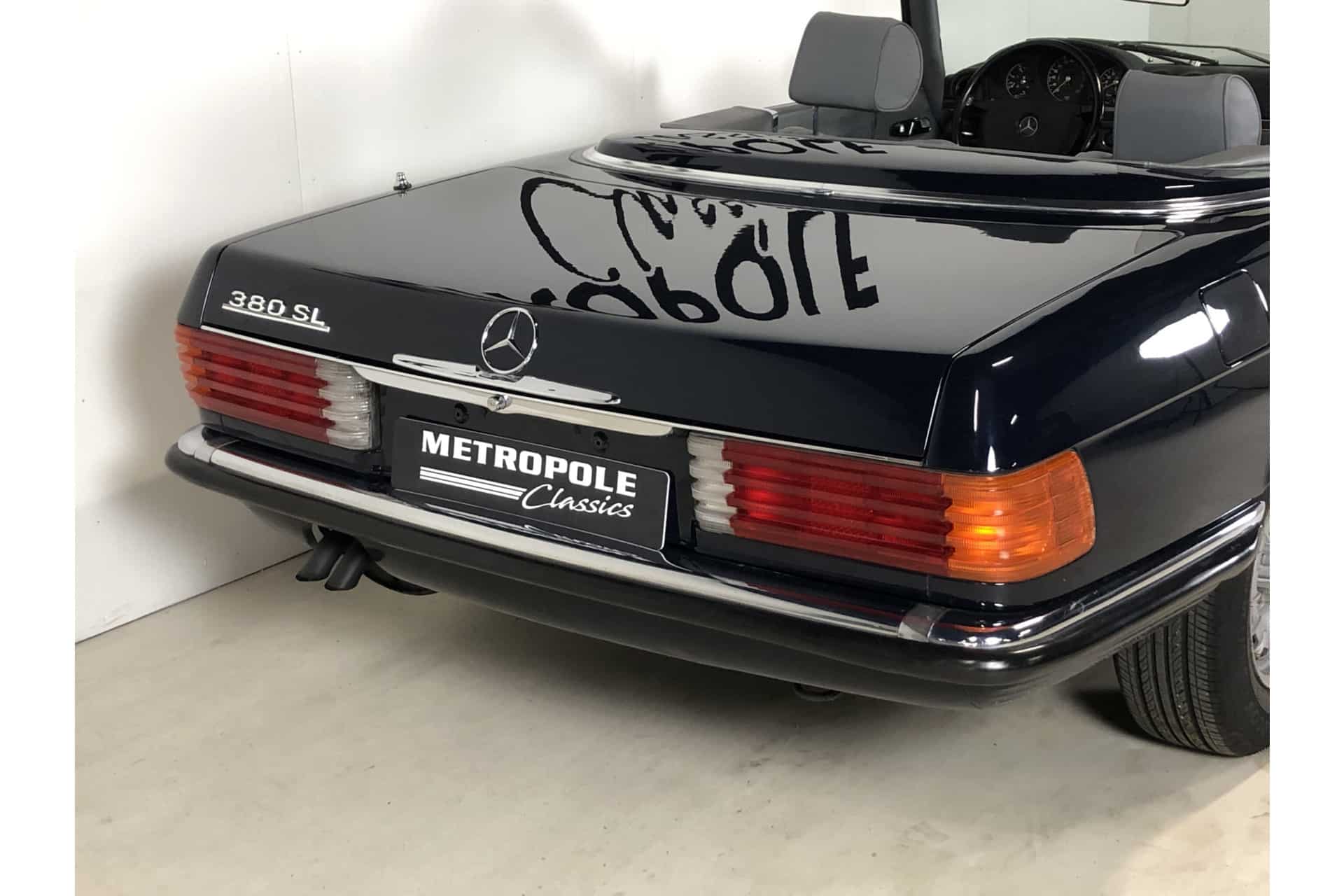 Mercedes-Benz 380 SL