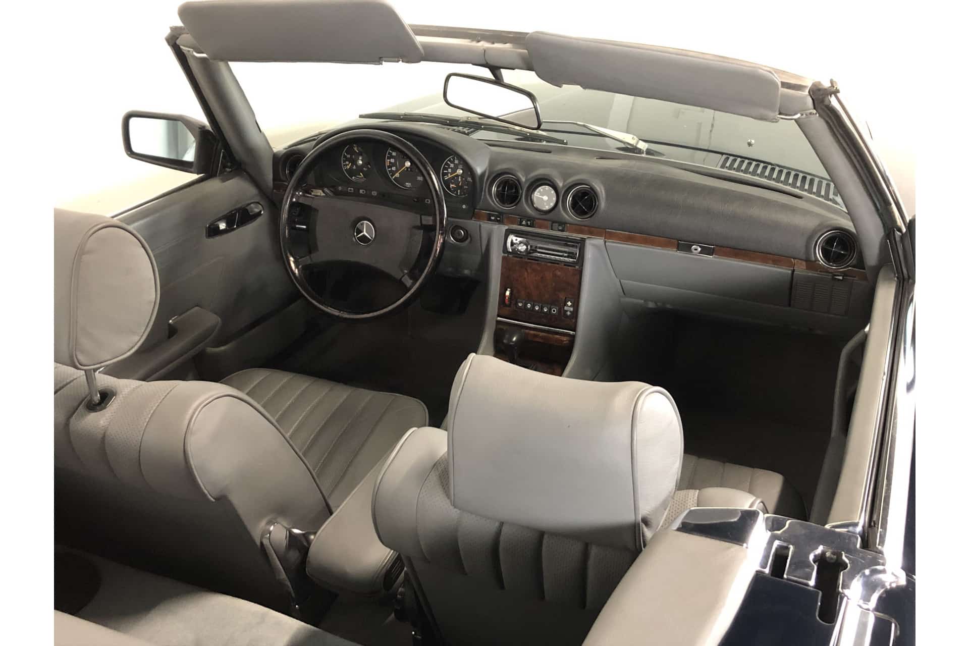 Mercedes-Benz 380 SL