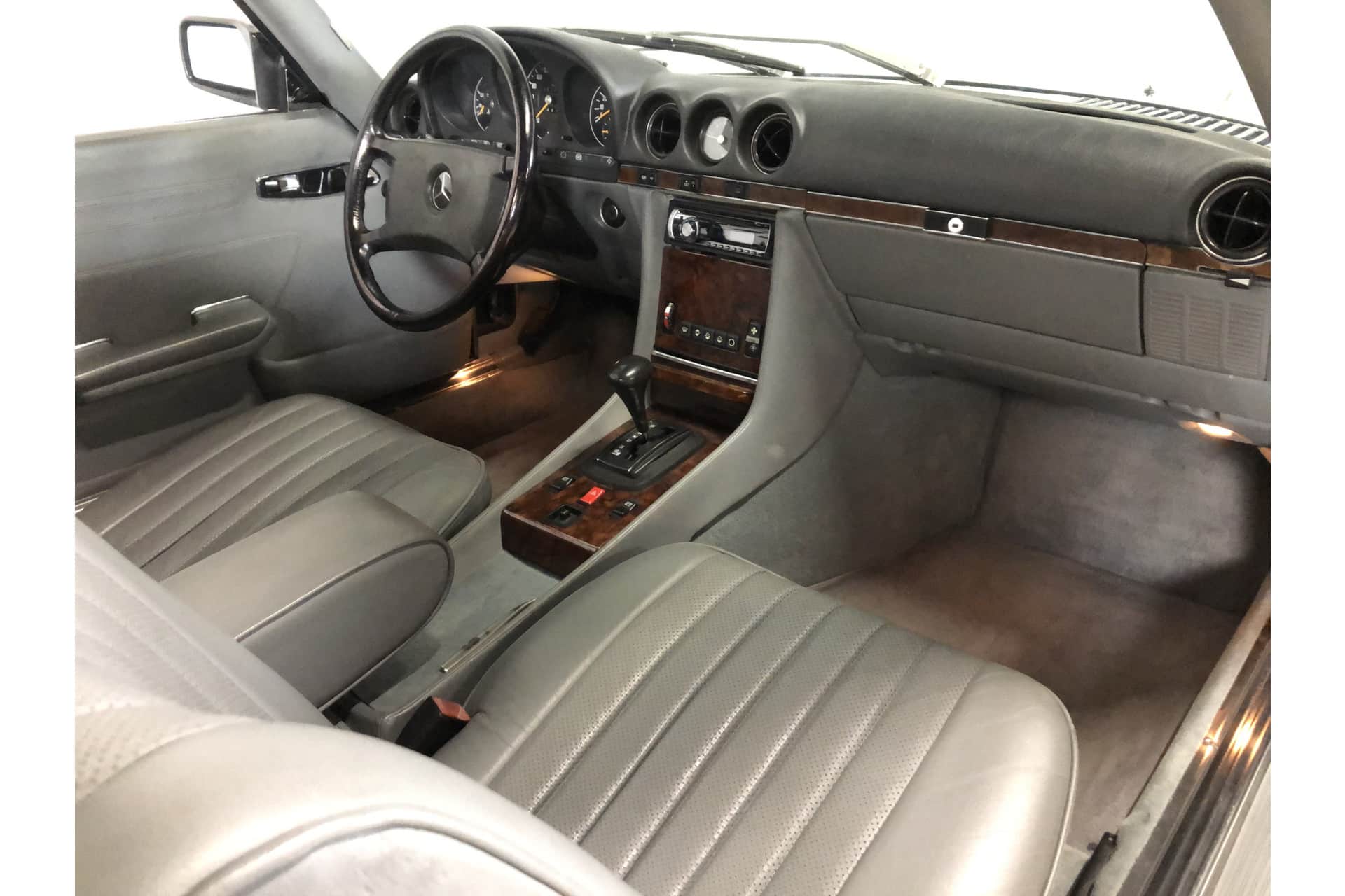 Mercedes-Benz 380 SL