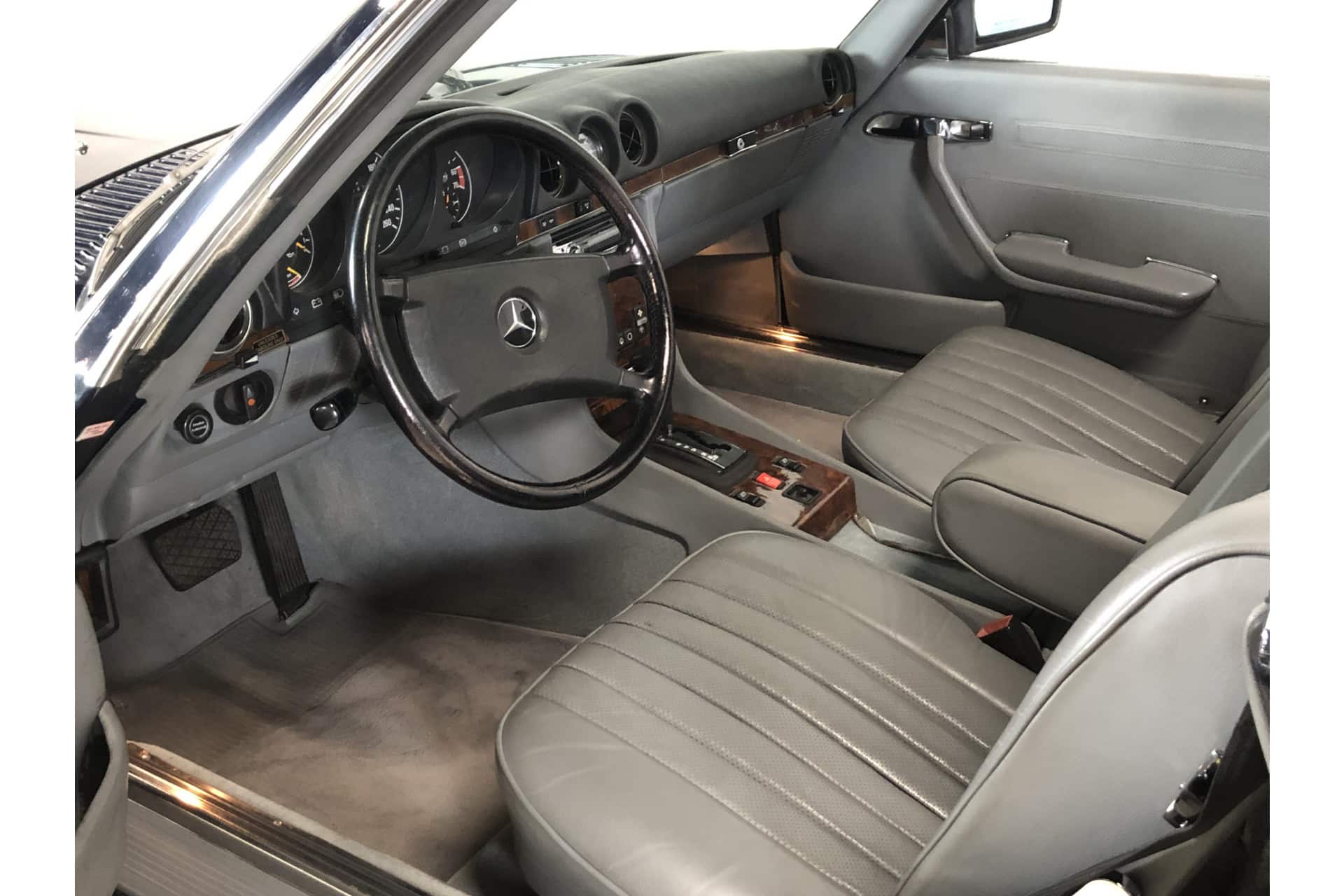 Mercedes-Benz 380 SL