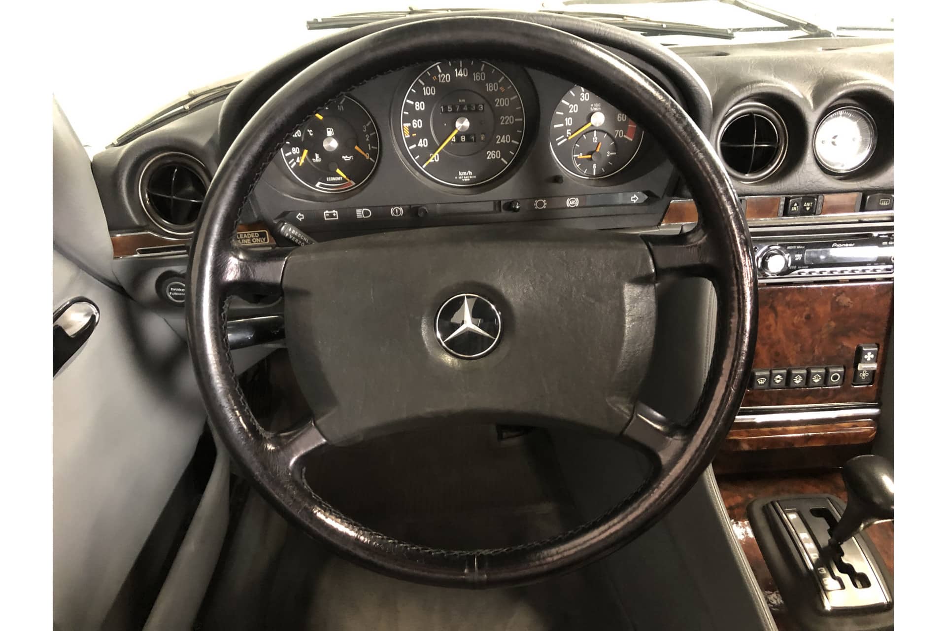 Mercedes-Benz 380 SL