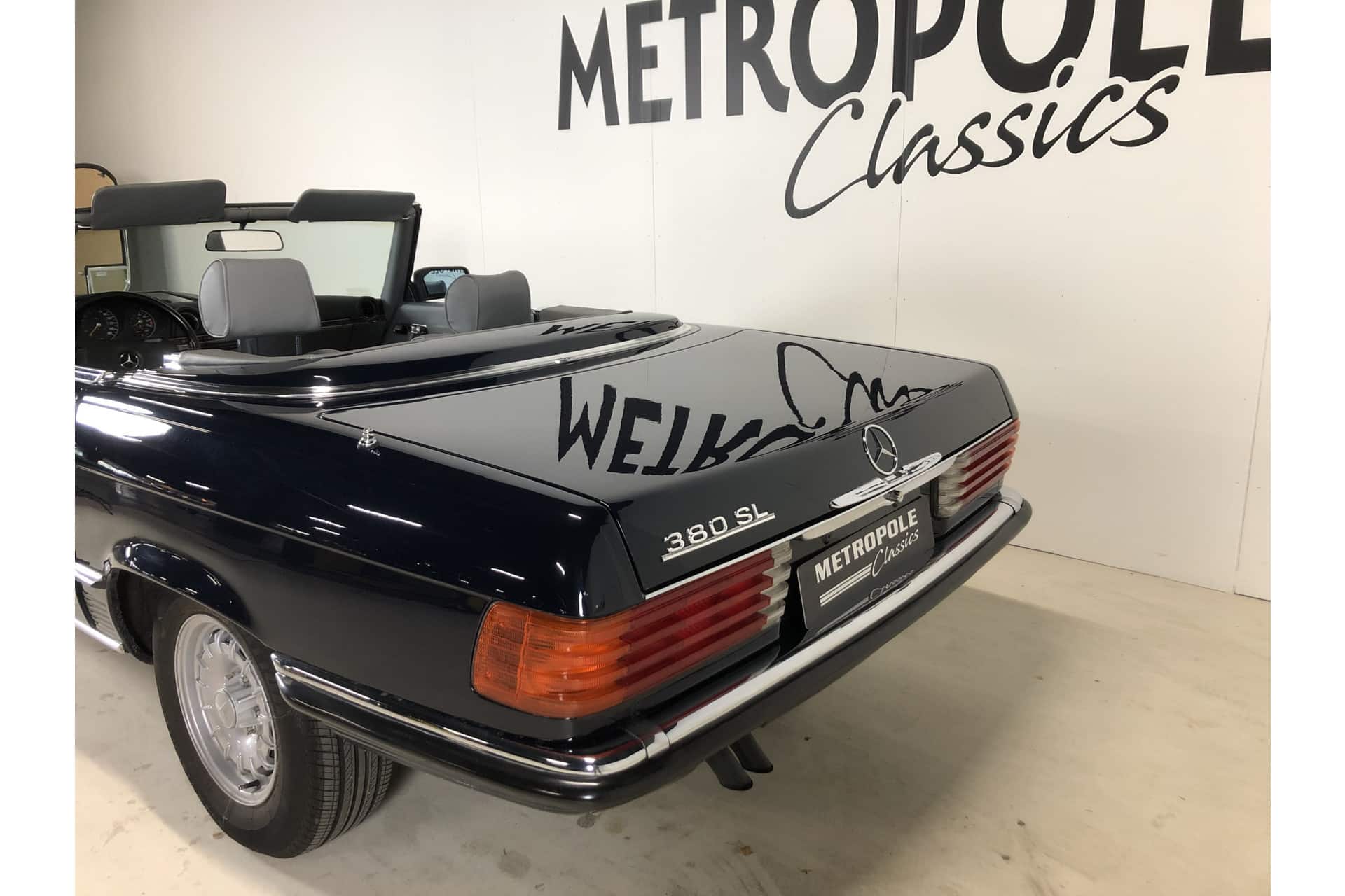 Mercedes-Benz 380 SL