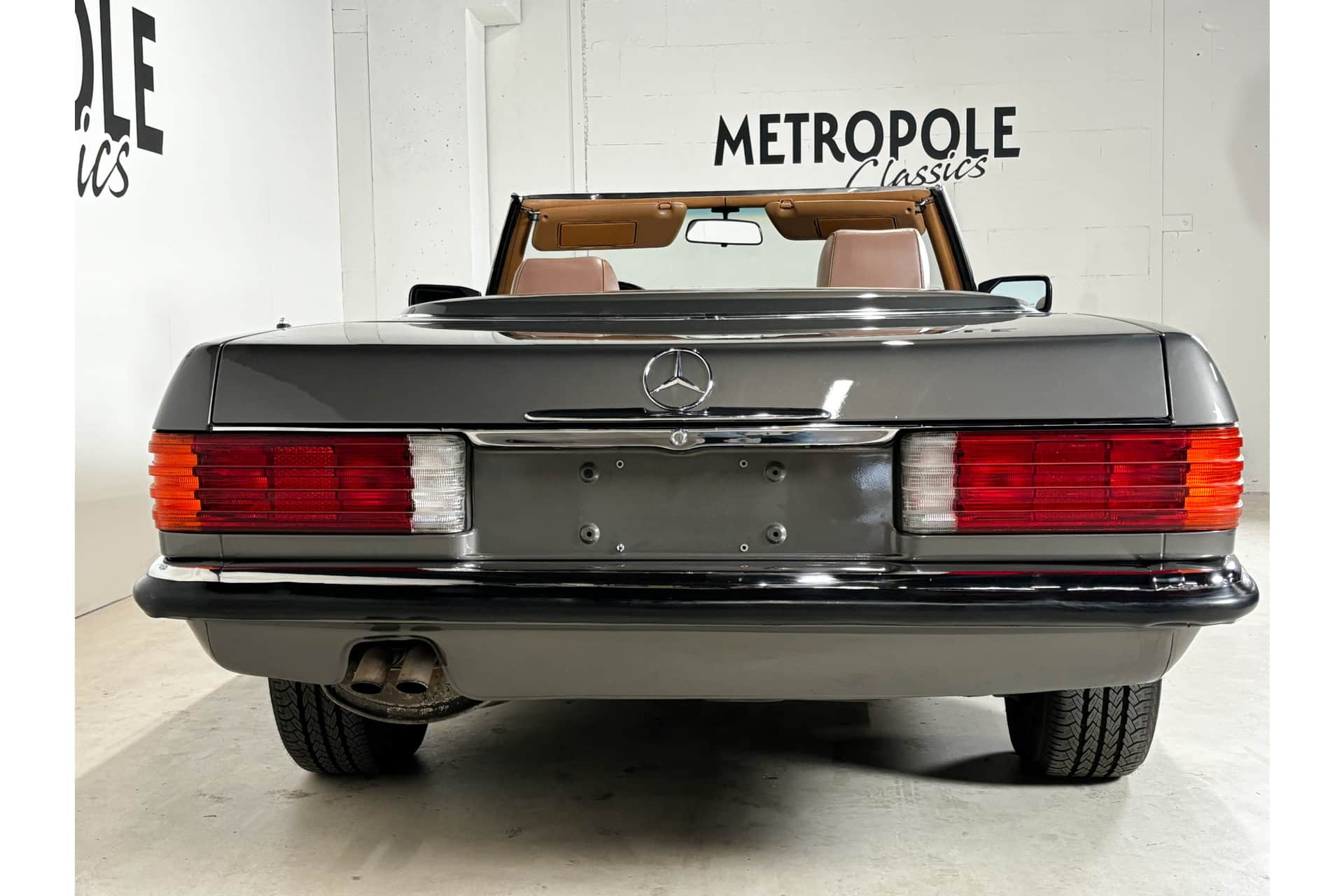 Mercedes-Benz 560 SL