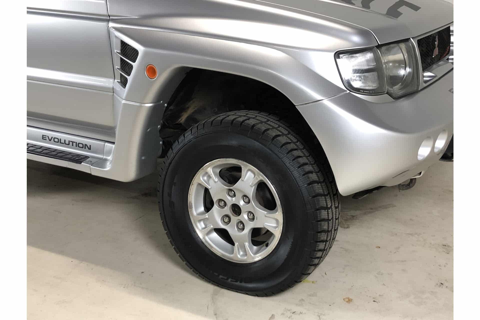 Mitsubishi Pajero Evolution
