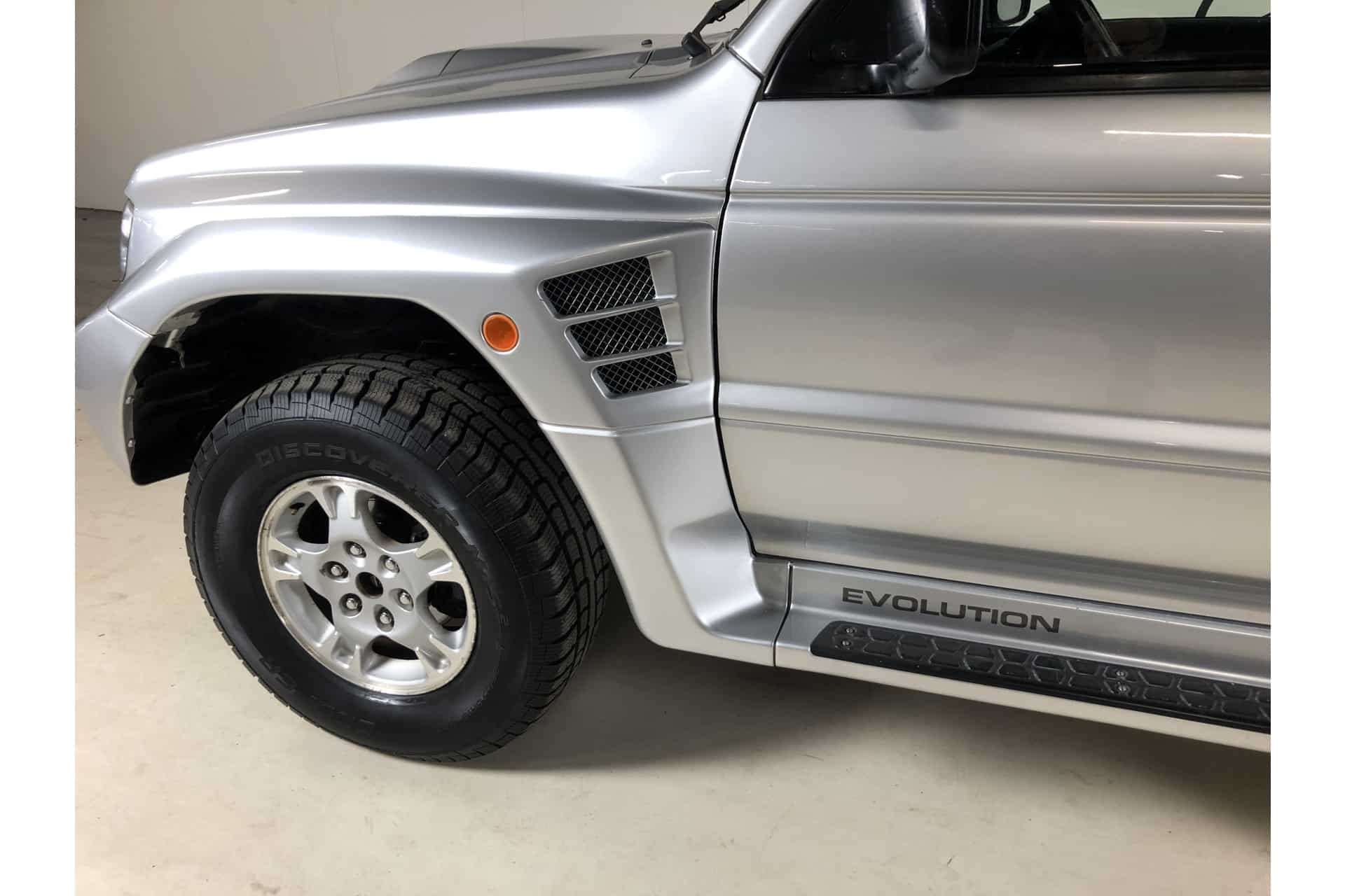 Mitsubishi Pajero Evolution