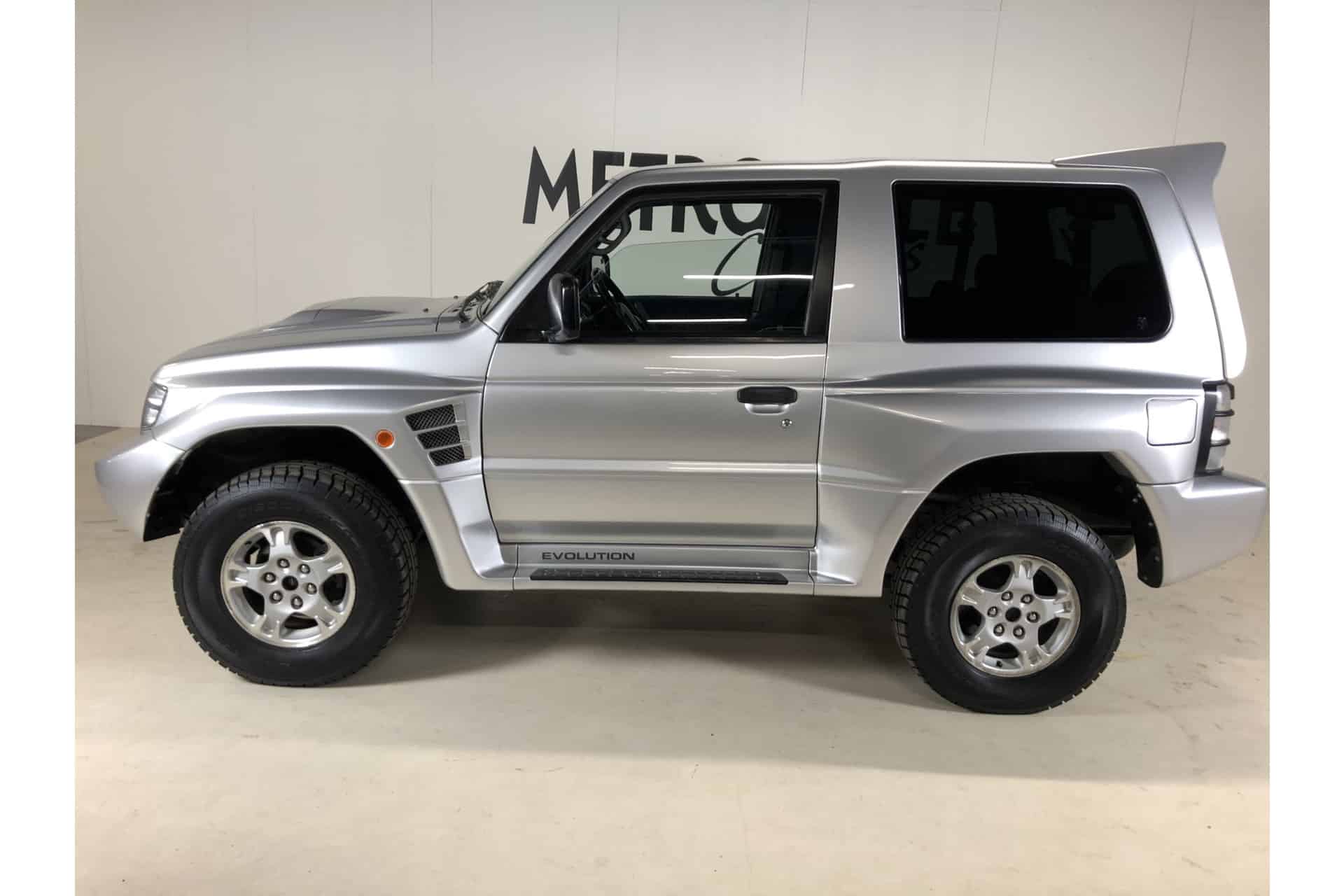 Mitsubishi Pajero Evolution