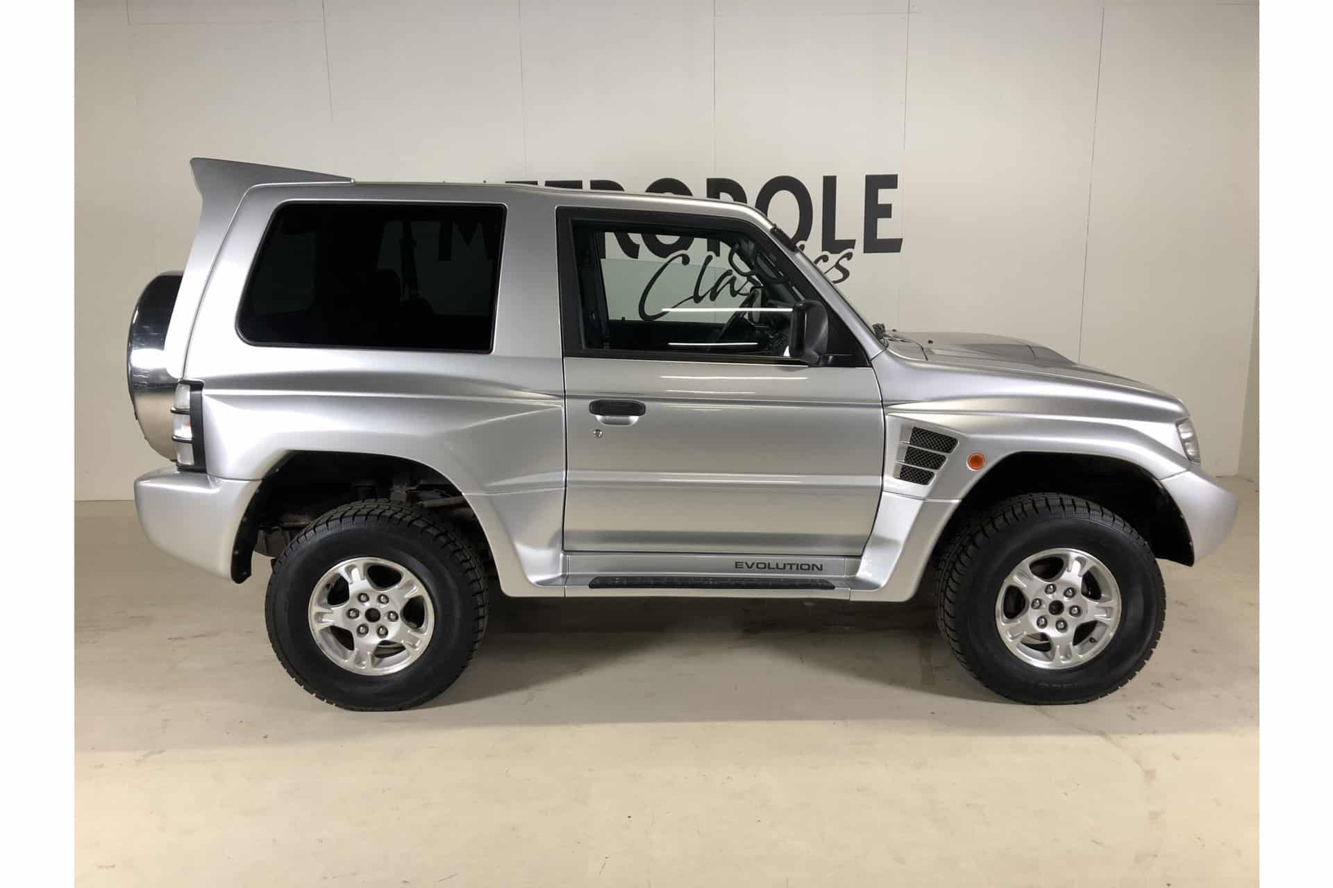 Mitsubishi Pajero Evolution