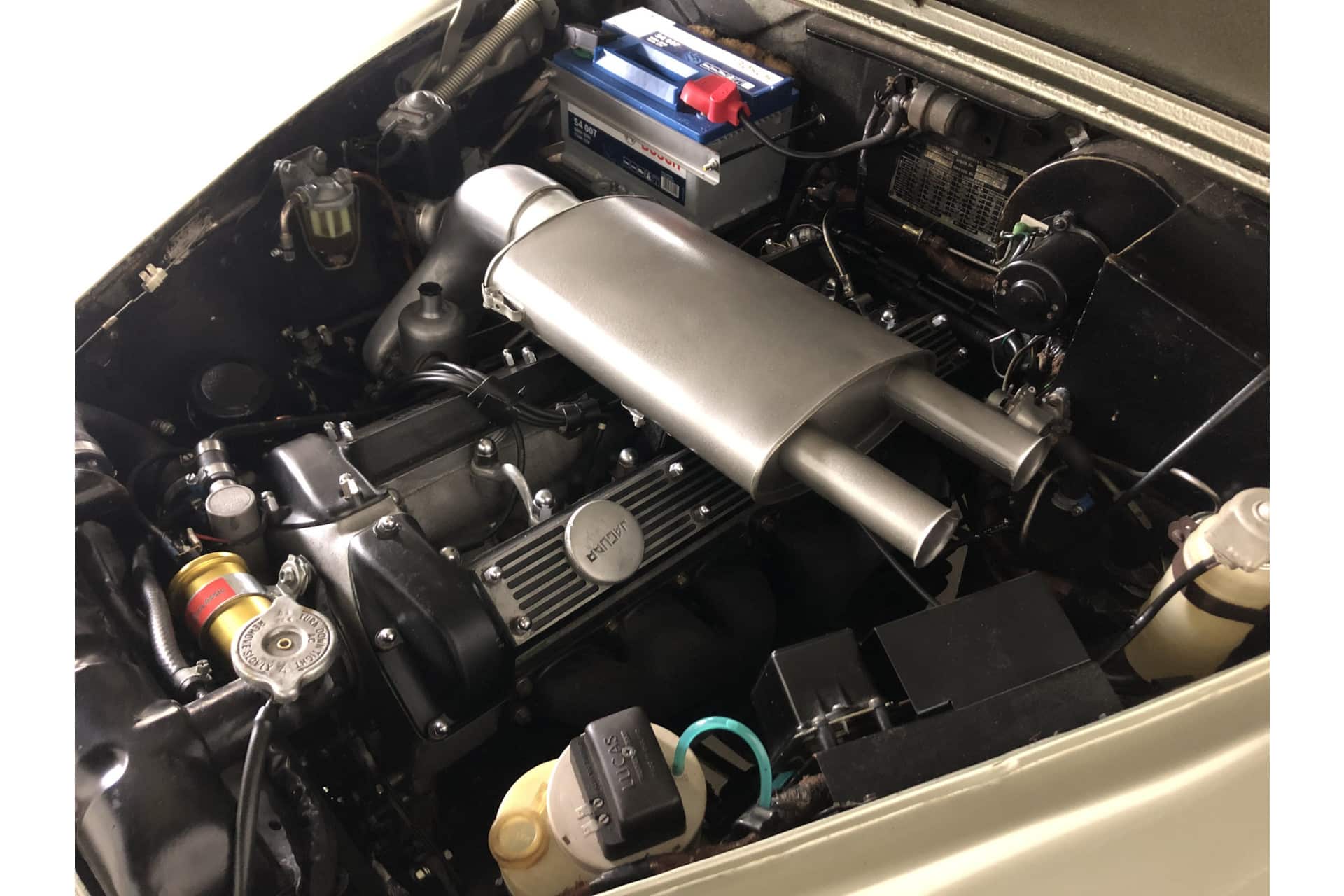 Jaguar MK II 240