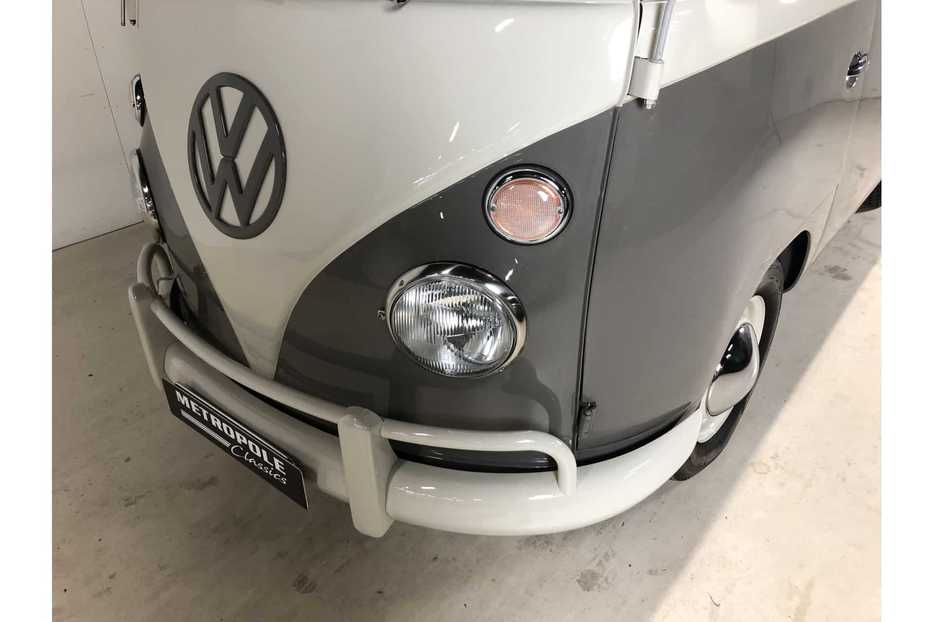 Volkswagen T1 Camper 23-33
