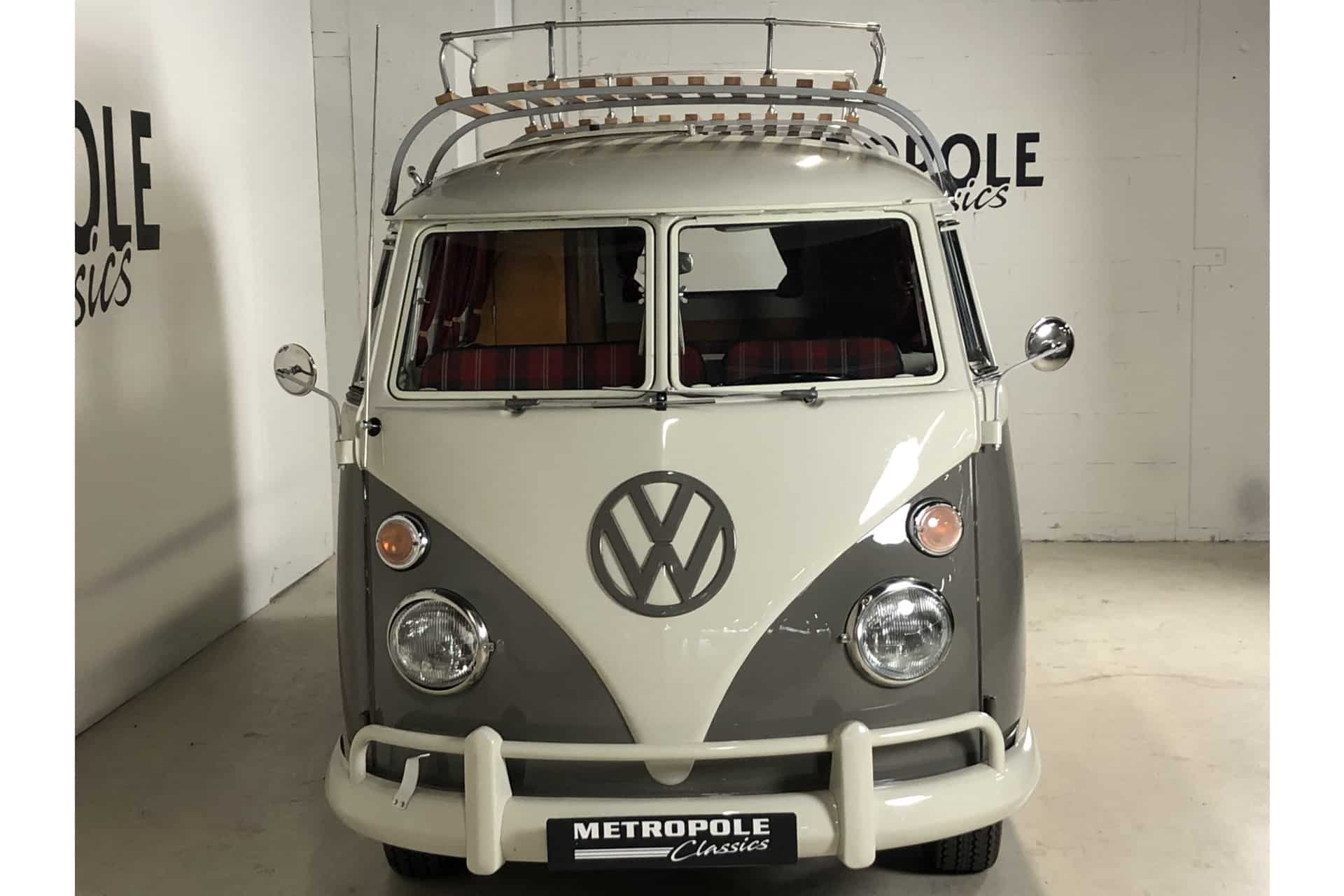 Volkswagen T1 Camper 23-33