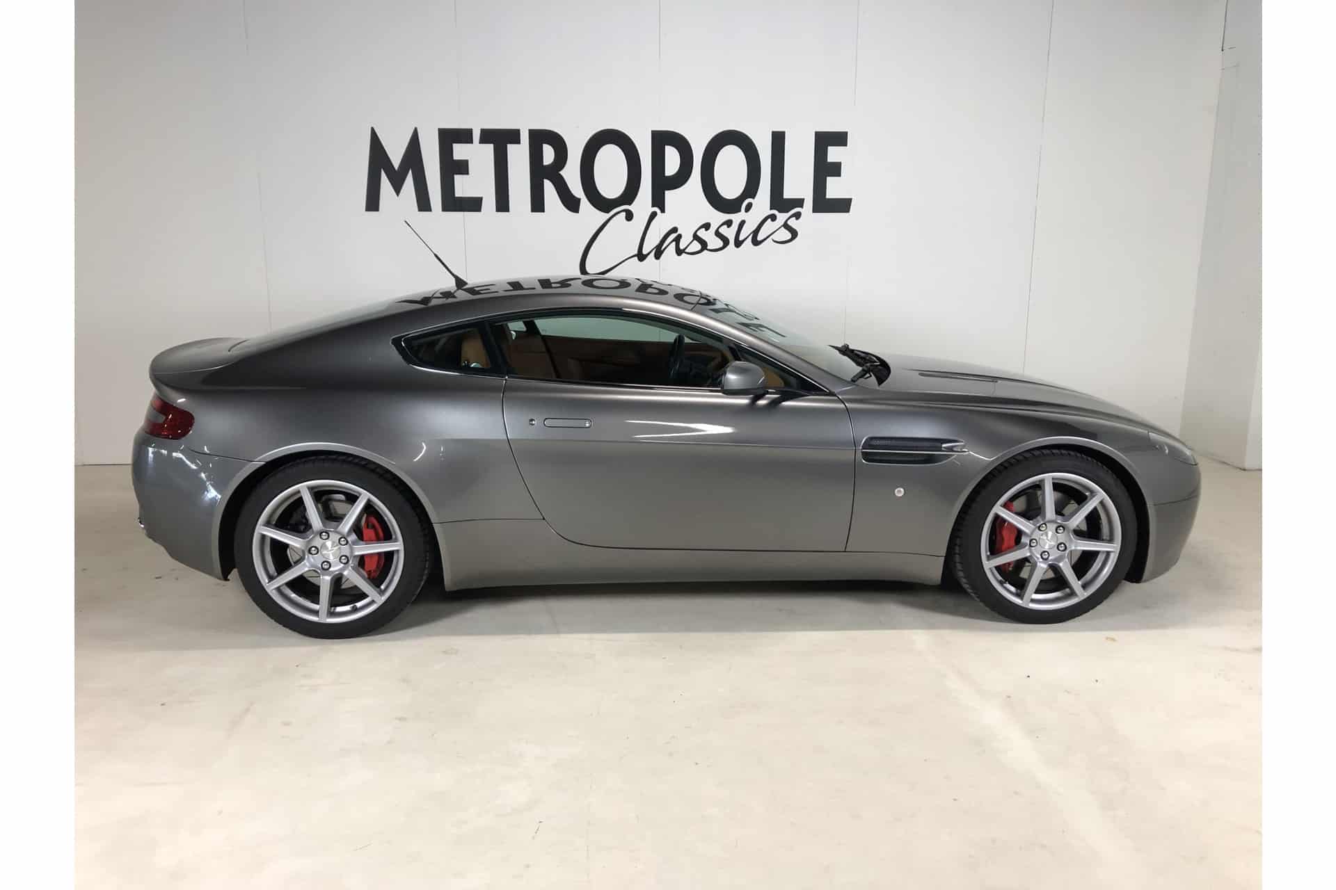 Aston Martin Coupe
