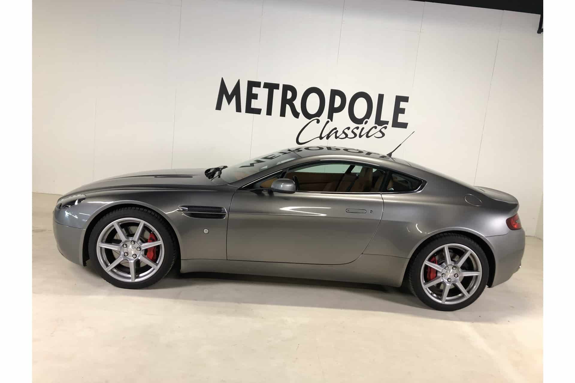 Aston Martin Coupe