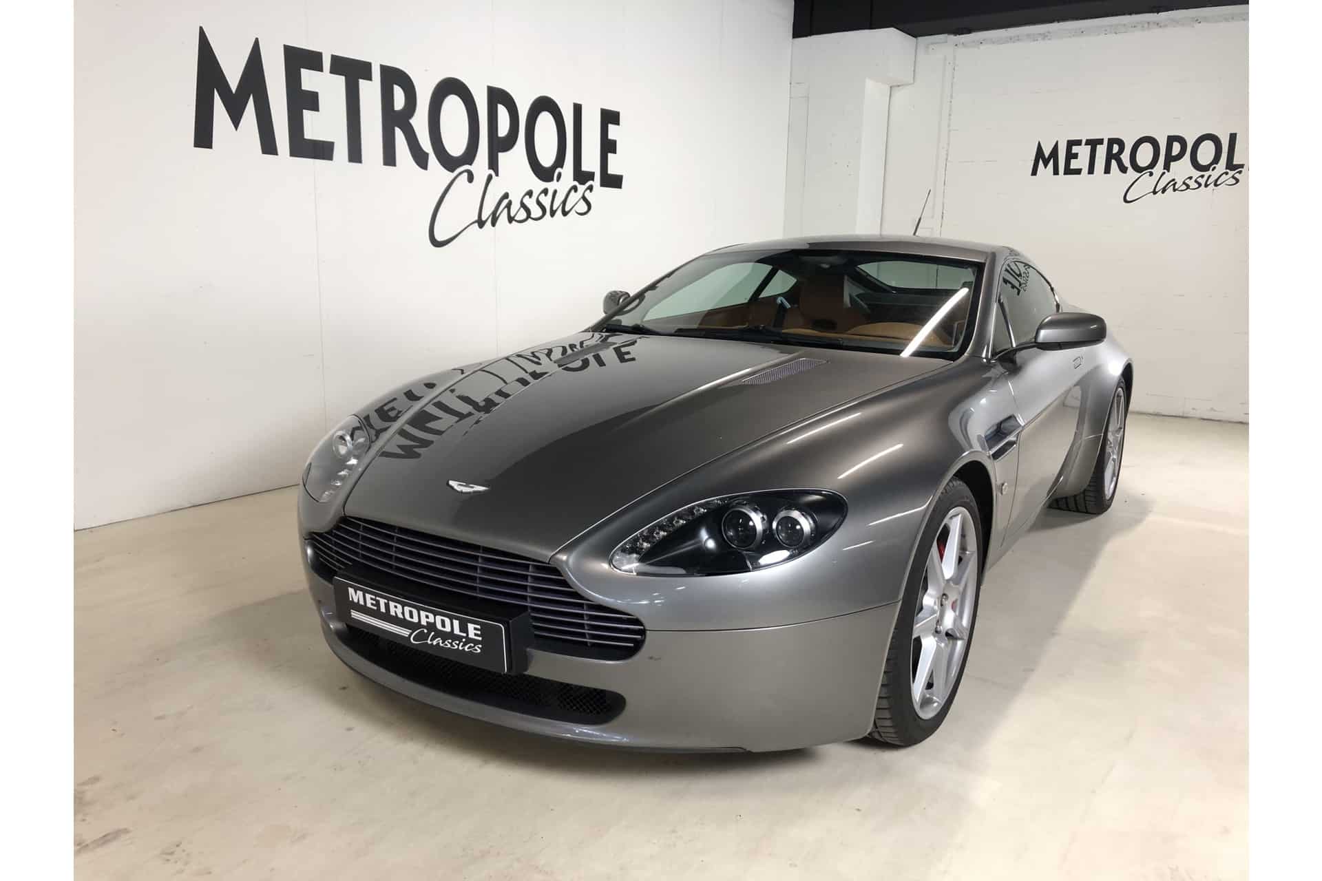 Aston Martin Coupe