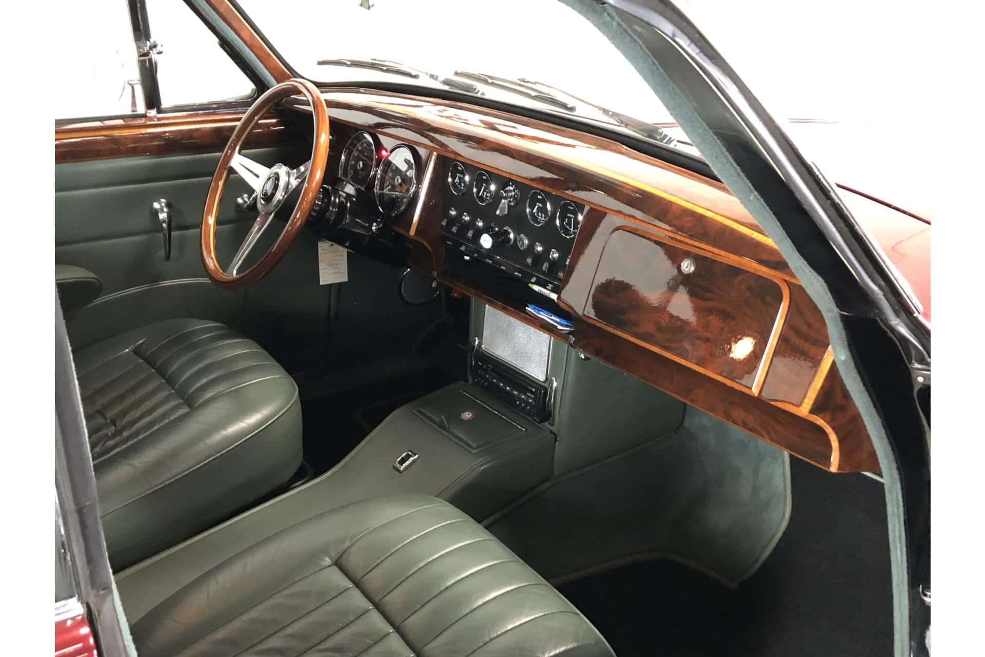 Jaguar MK II 3.8