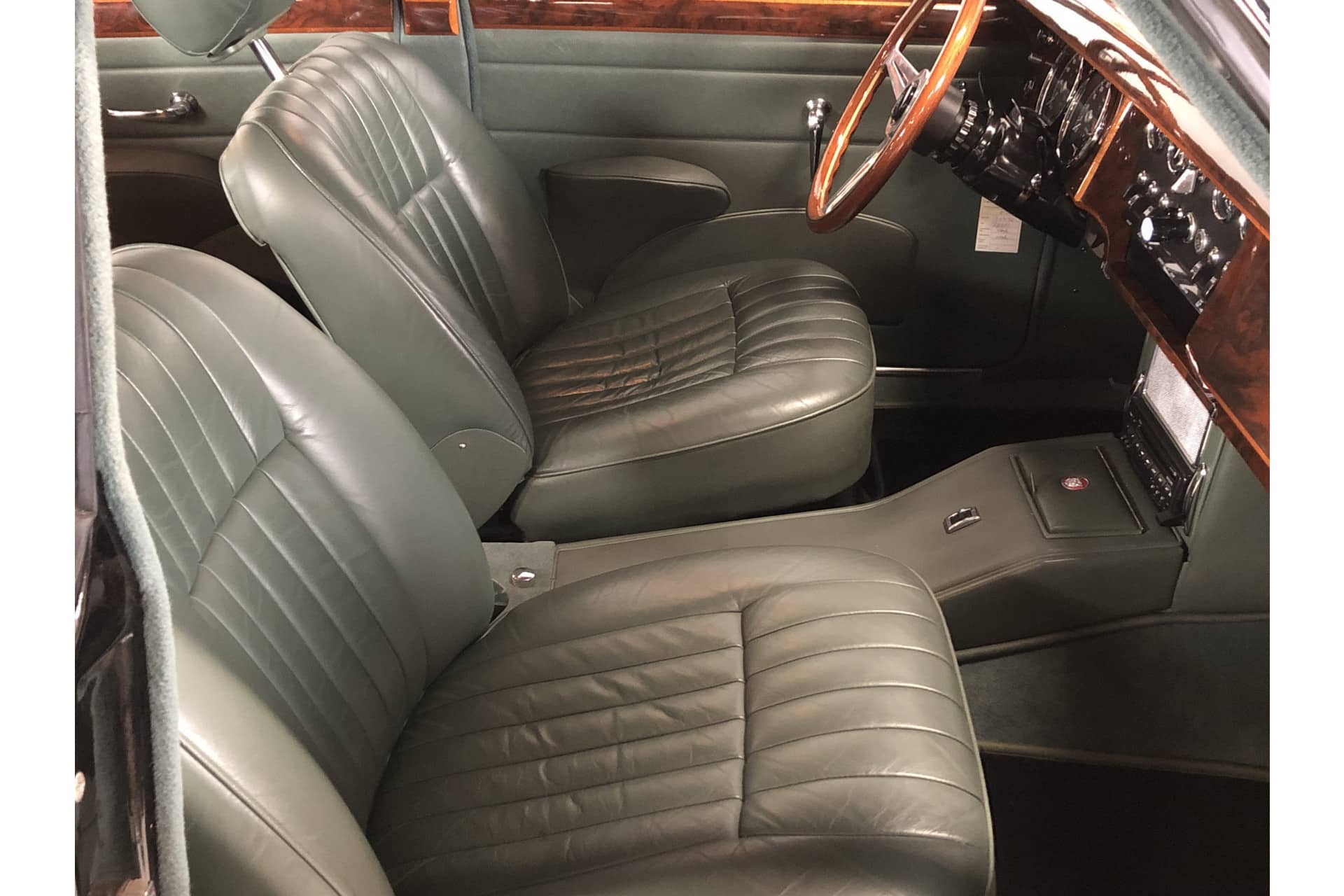 Jaguar MK II 3.8