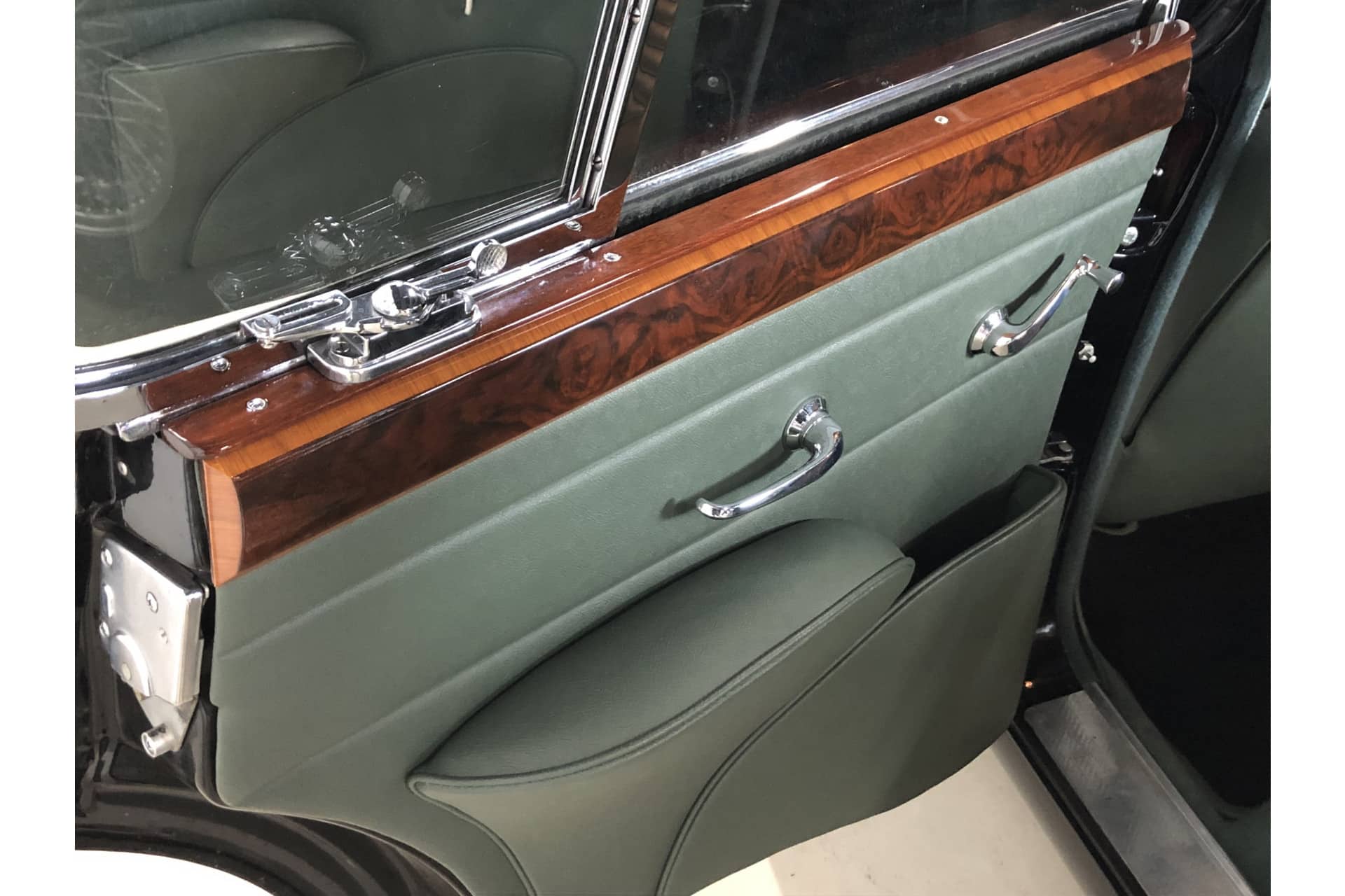 Jaguar MK II 3.8