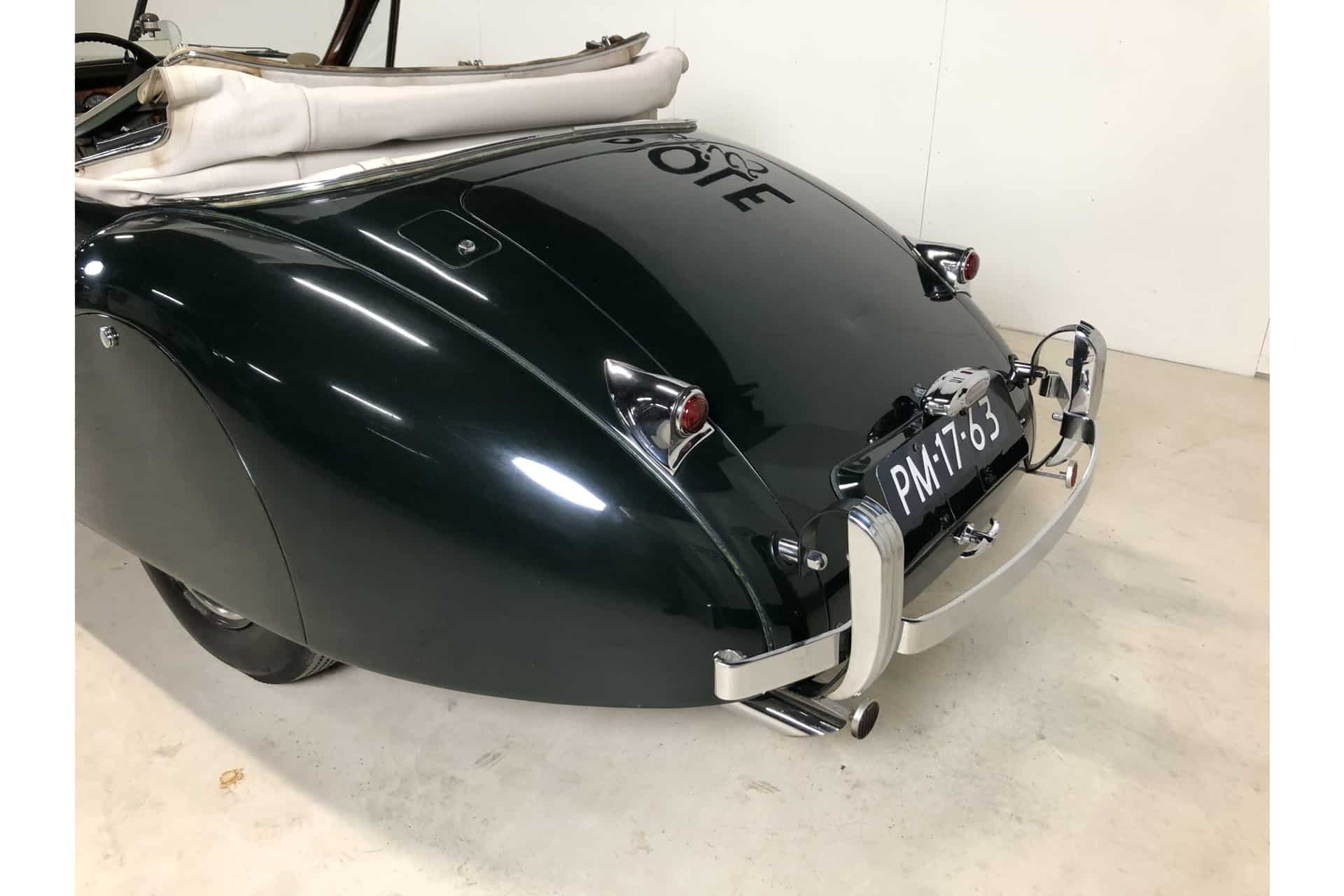 Jaguar XK 120