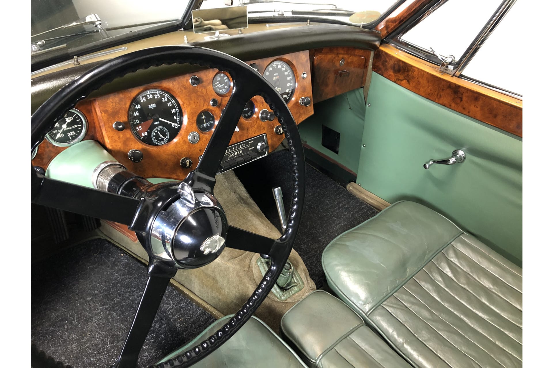 Jaguar XK 120